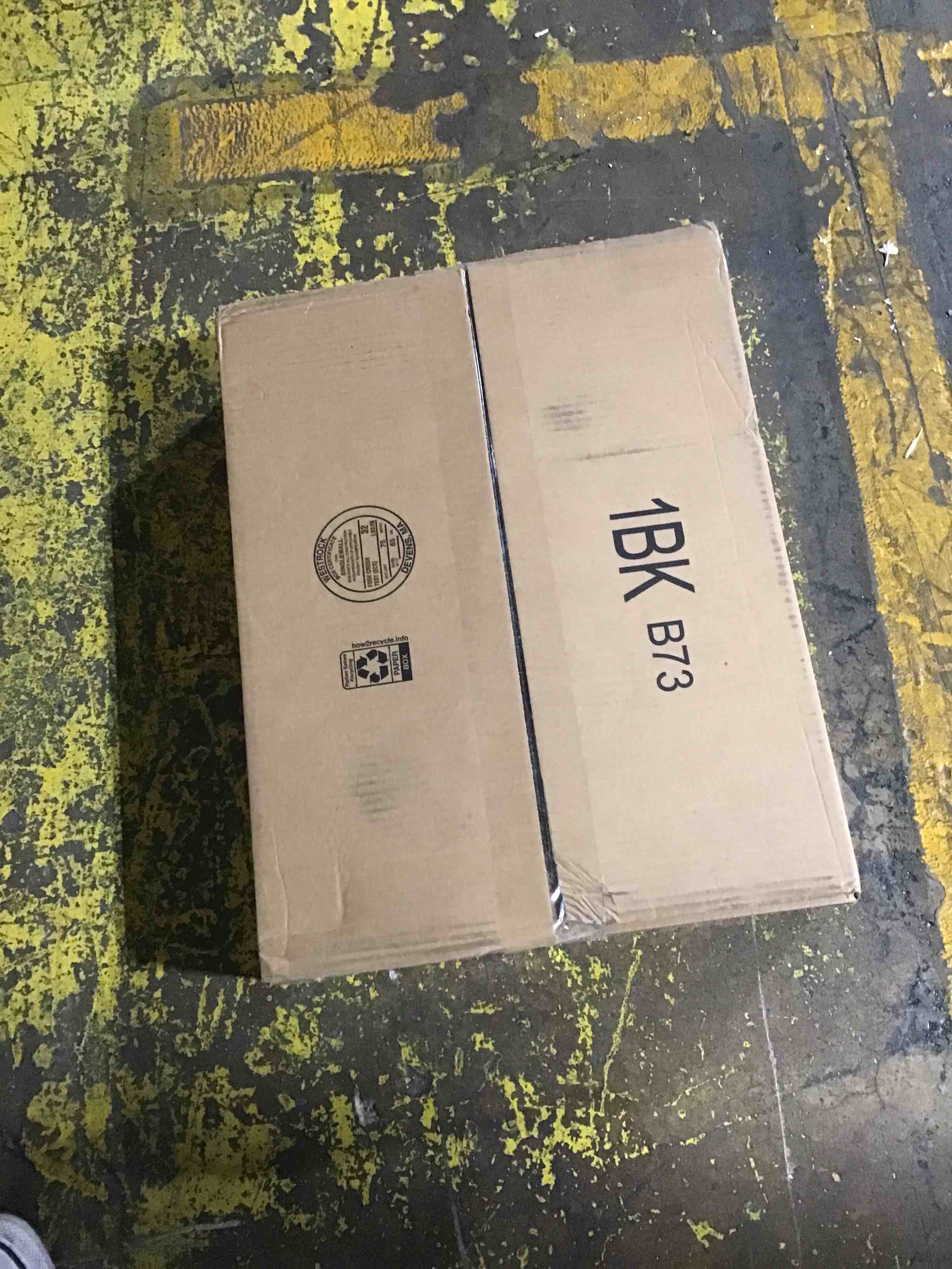 https://s3.amazonaws.com/lotting-images-prod/bidfta/GRN5568686_1702925360904.jpeg