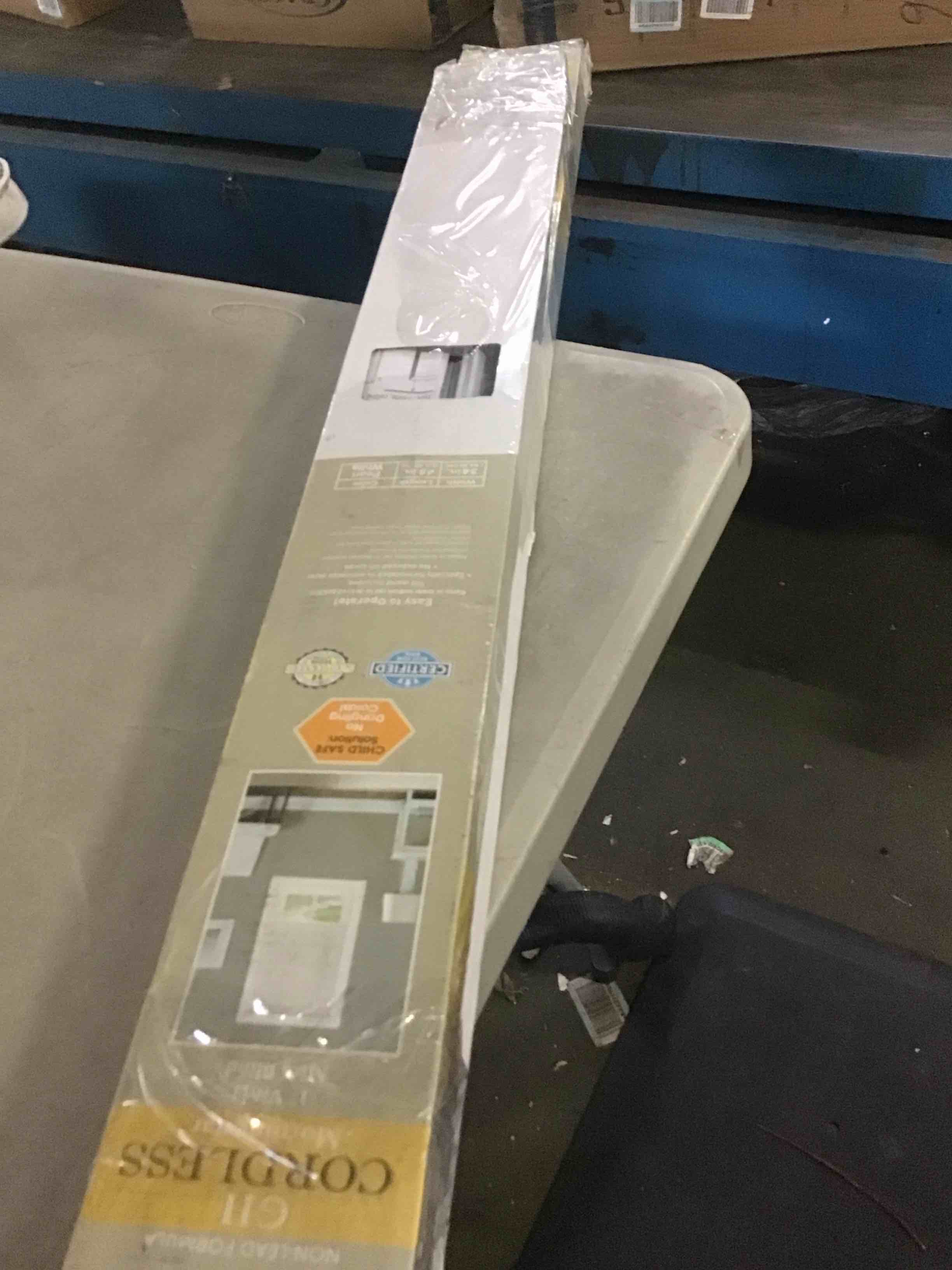 https://s3.amazonaws.com/lotting-images-prod/bidfta/GRN5583360_1701983354462.jpeg