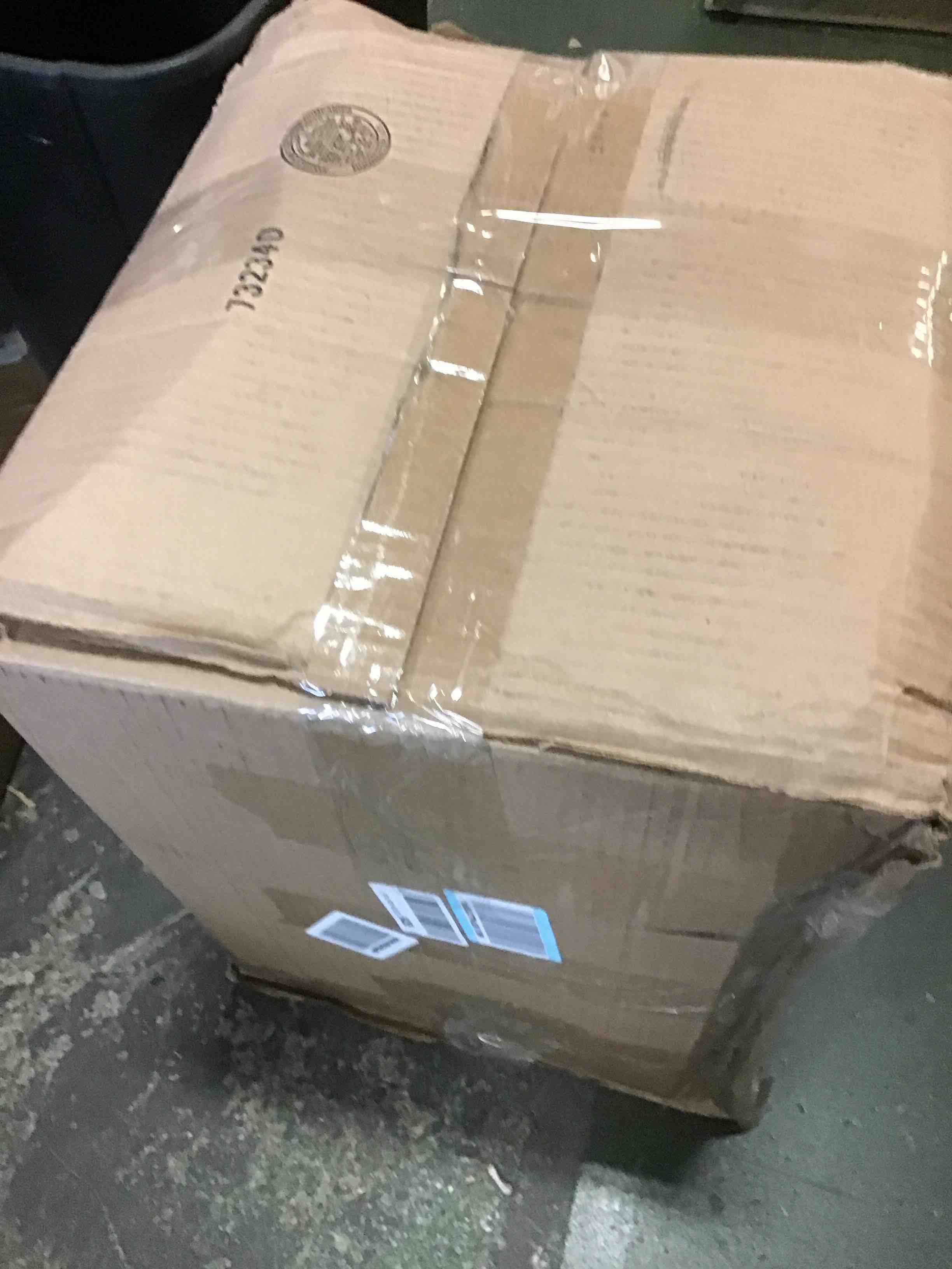 https://s3.amazonaws.com/lotting-images-prod/bidfta/GRN5583775_1701284004519.jpeg