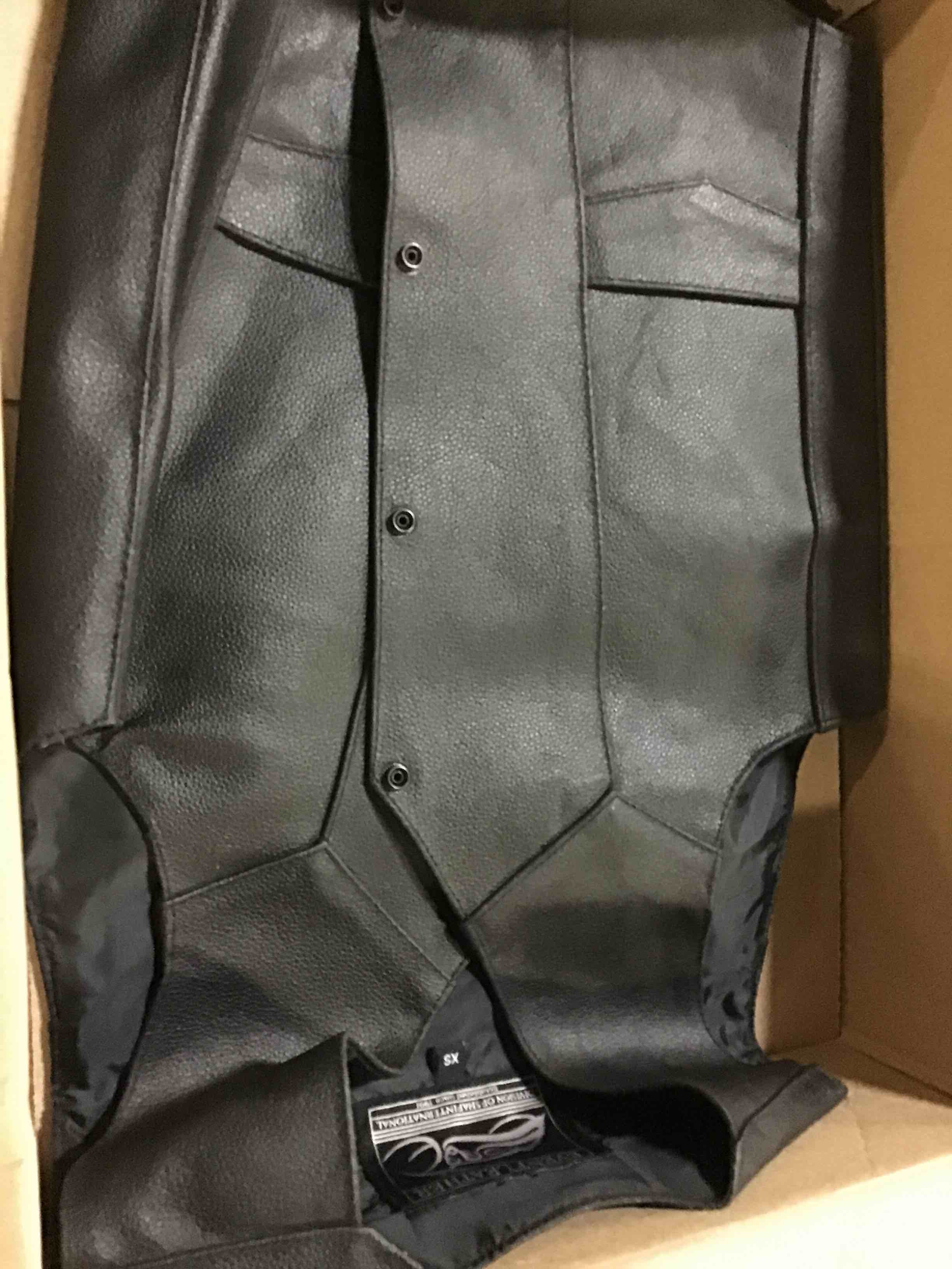 https://s3.amazonaws.com/lotting-images-prod/bidfta/GRN5584589_1701784754947.jpeg