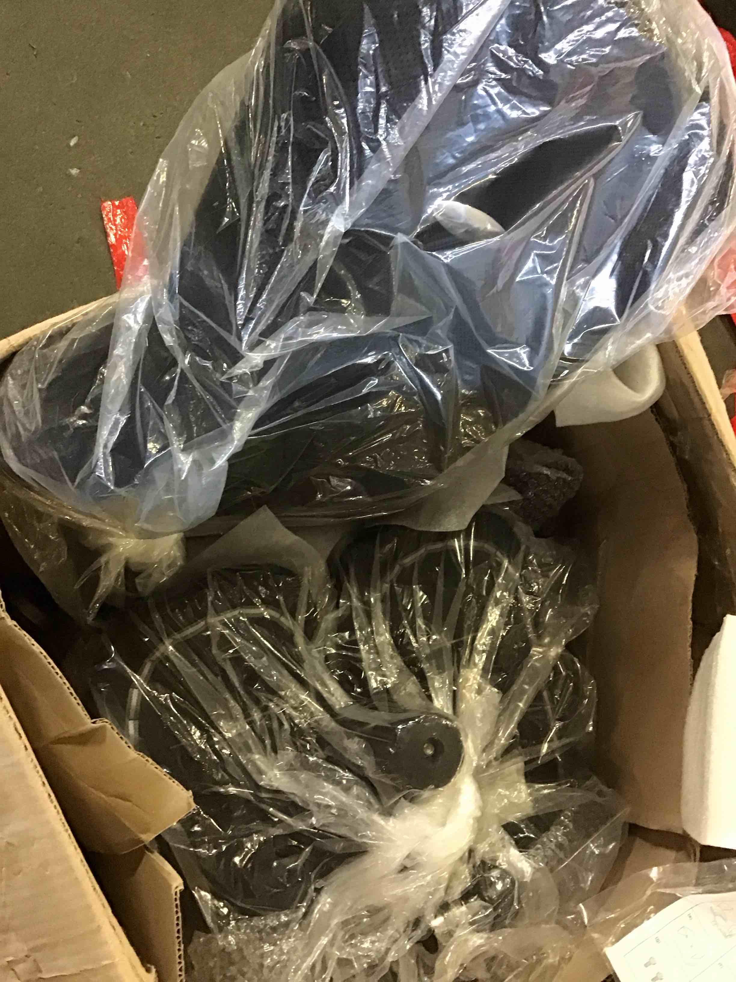 https://s3.amazonaws.com/lotting-images-prod/bidfta/GRN5586198_1702409070384.jpeg