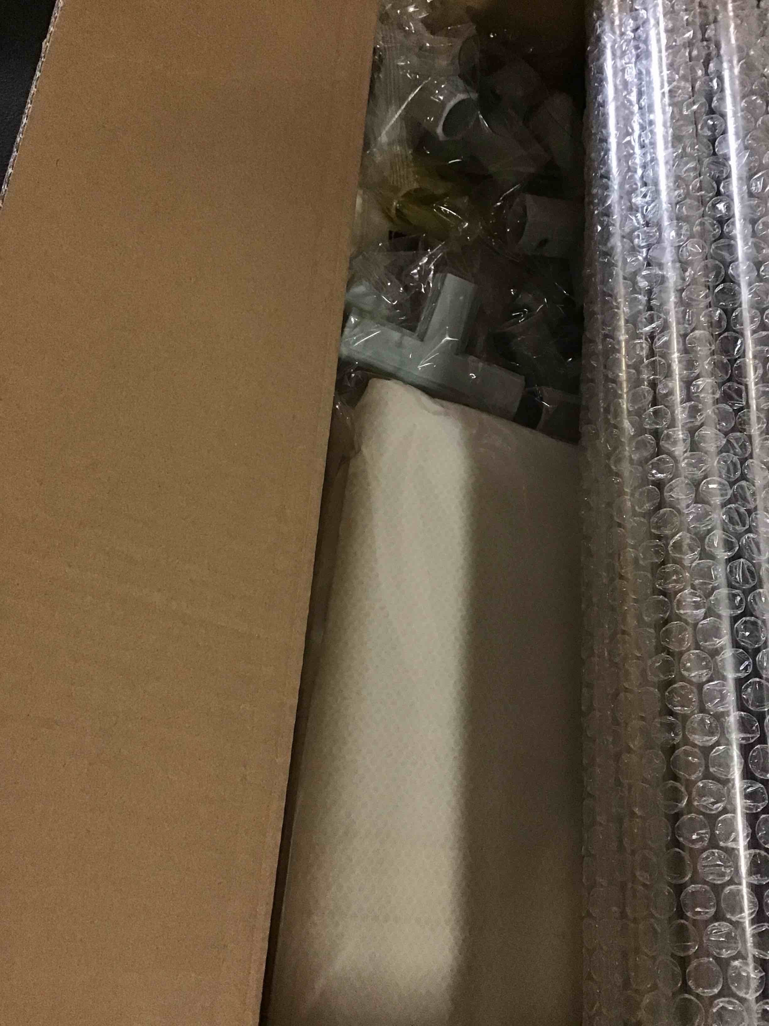 https://s3.amazonaws.com/lotting-images-prod/bidfta/GRN5586410_1702493273022.jpeg