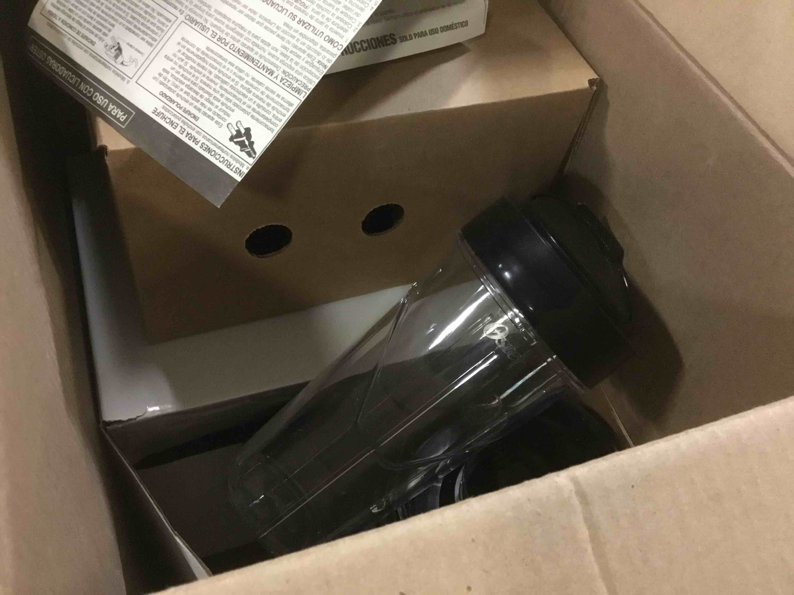 https://s3.amazonaws.com/lotting-images-prod/bidfta/GRN5586656_1701784647649.jpeg