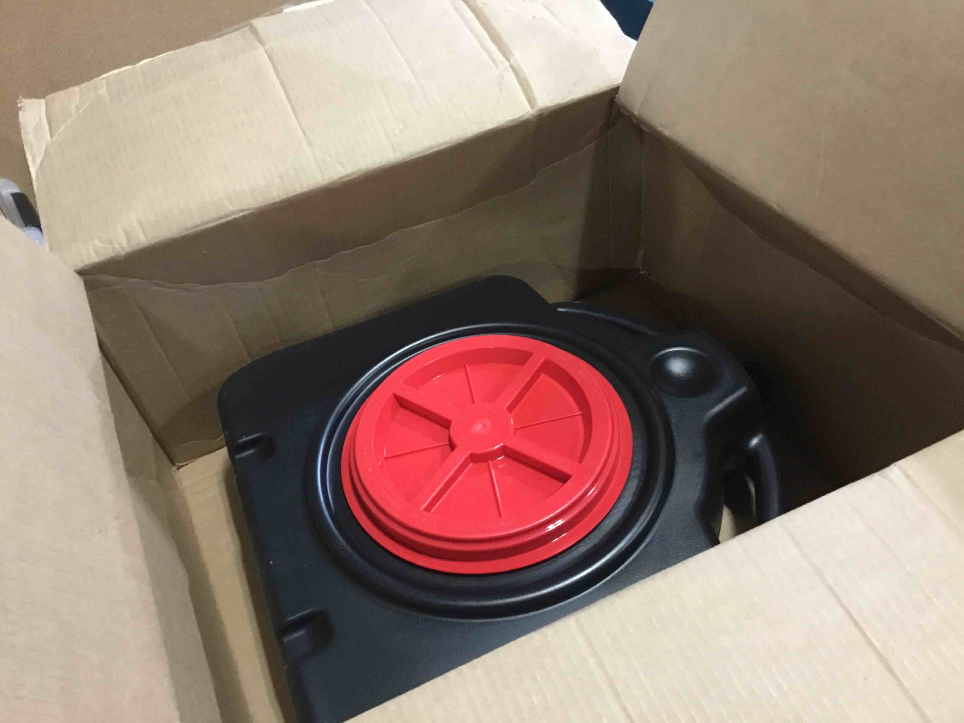 https://s3.amazonaws.com/lotting-images-prod/bidfta/GRN5587212_1702041564218.jpeg
