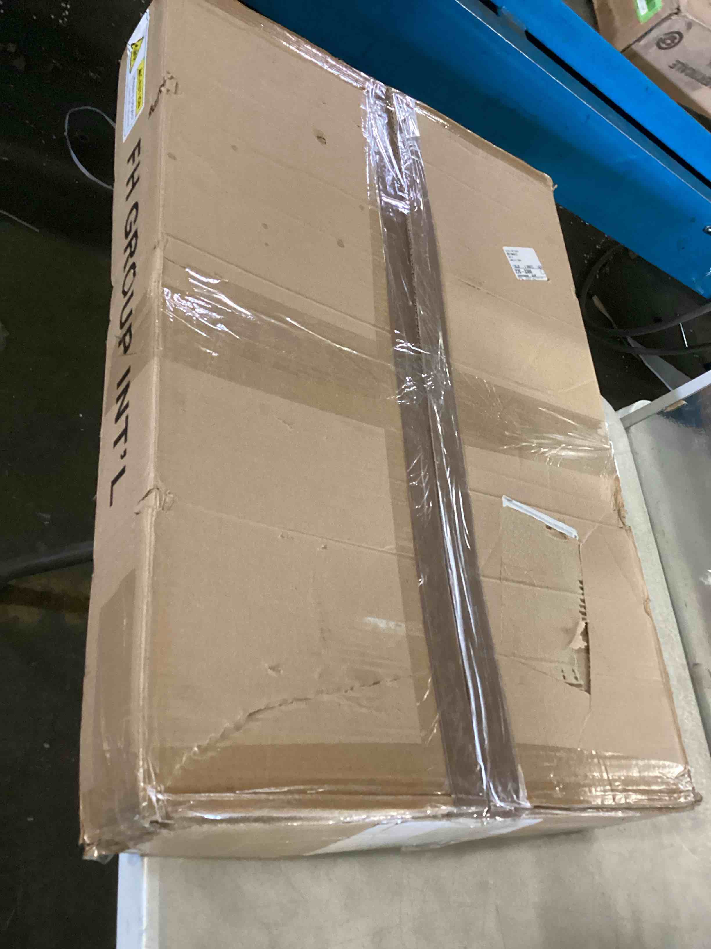 https://s3.amazonaws.com/lotting-images-prod/bidfta/GRN5587982_1700055731480.jpeg
