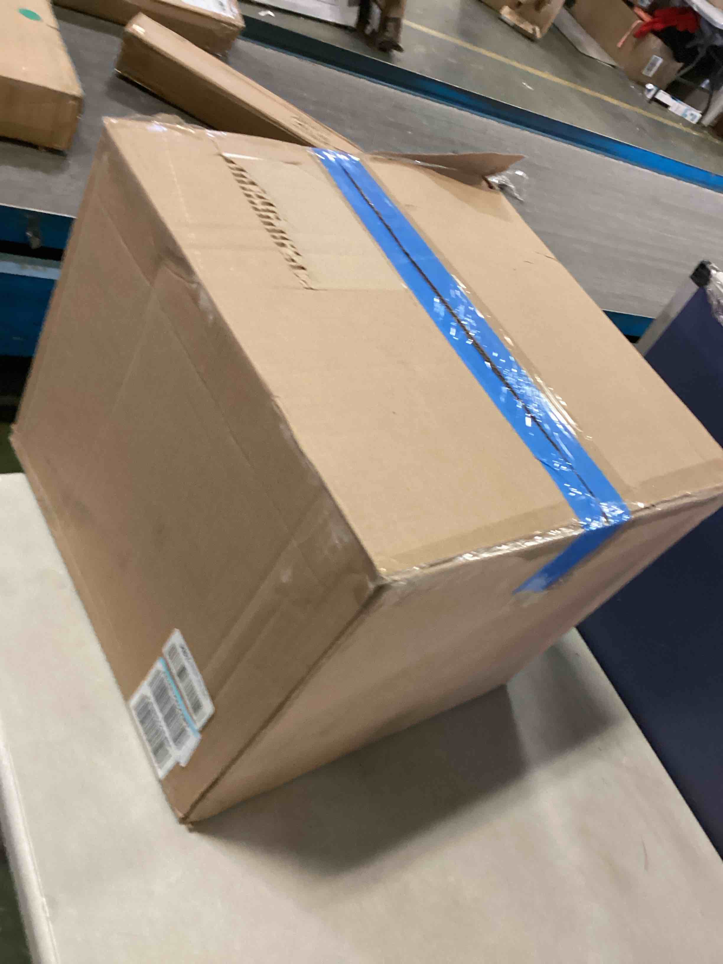 https://s3.amazonaws.com/lotting-images-prod/bidfta/GRN5588306_1700163043394.jpeg