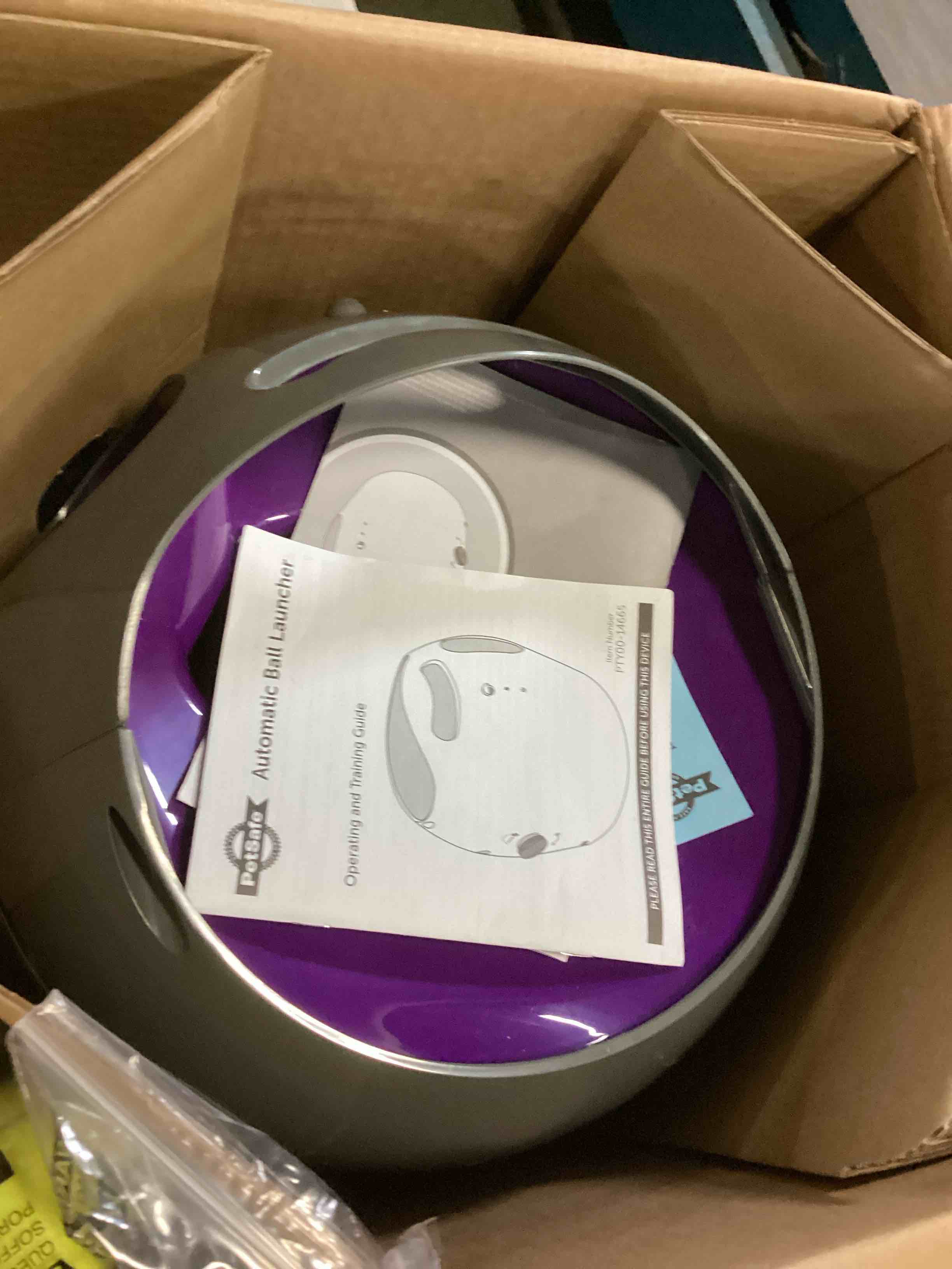 https://s3.amazonaws.com/lotting-images-prod/bidfta/GRN5588420_1700231189772.jpeg