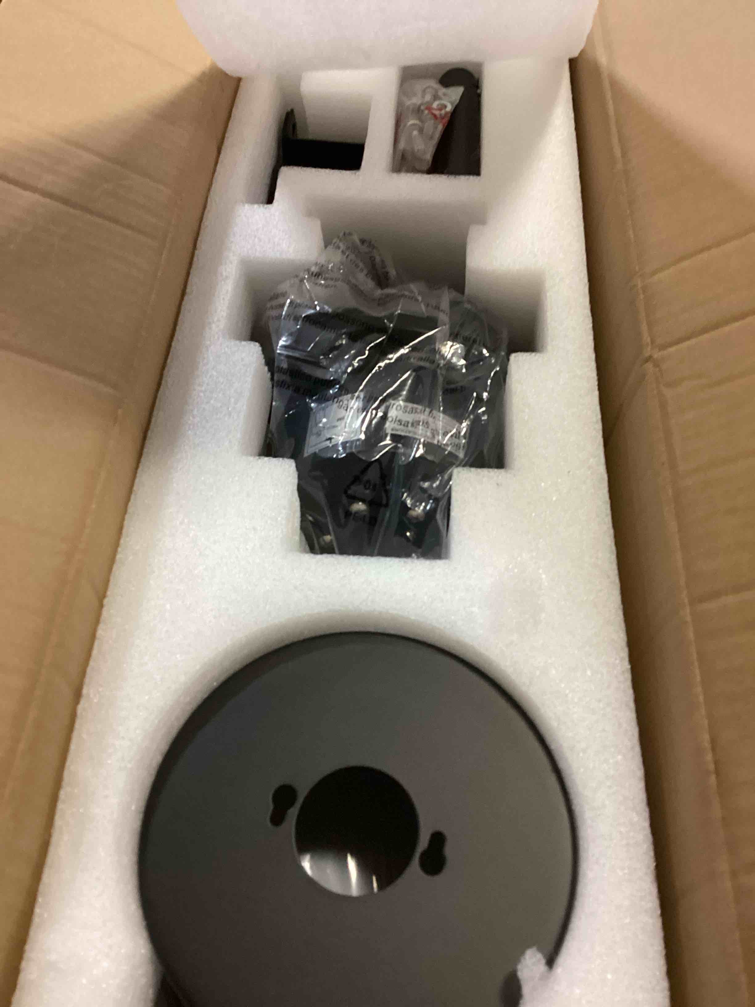 https://s3.amazonaws.com/lotting-images-prod/bidfta/GRN5588678_1701105859672.jpeg