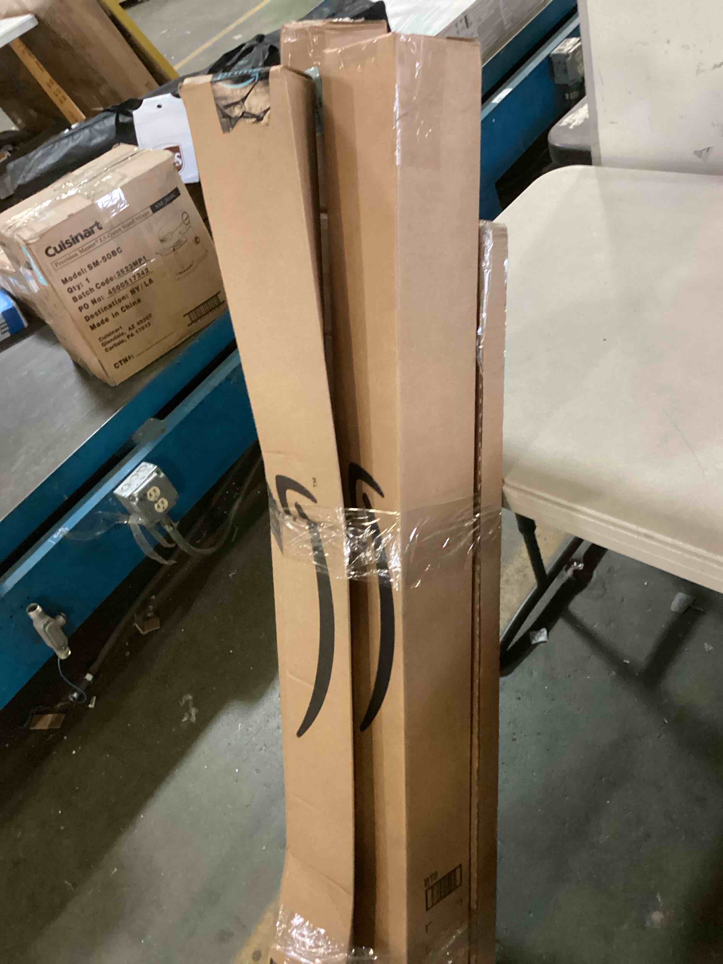 https://s3.amazonaws.com/lotting-images-prod/bidfta/GRN5589108_1701288264844.jpeg