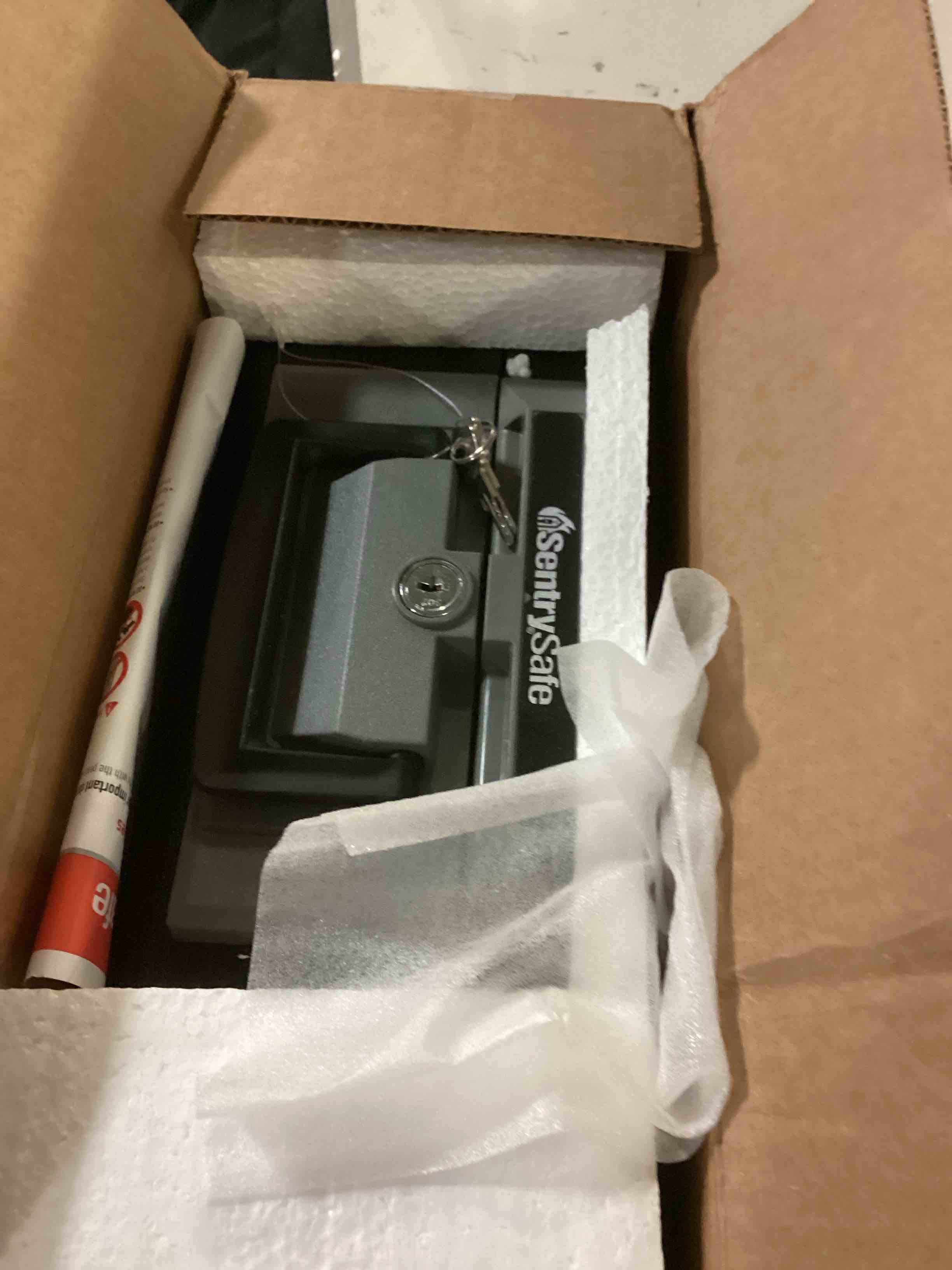 https://s3.amazonaws.com/lotting-images-prod/bidfta/GRN5589144_1701292768117.jpeg