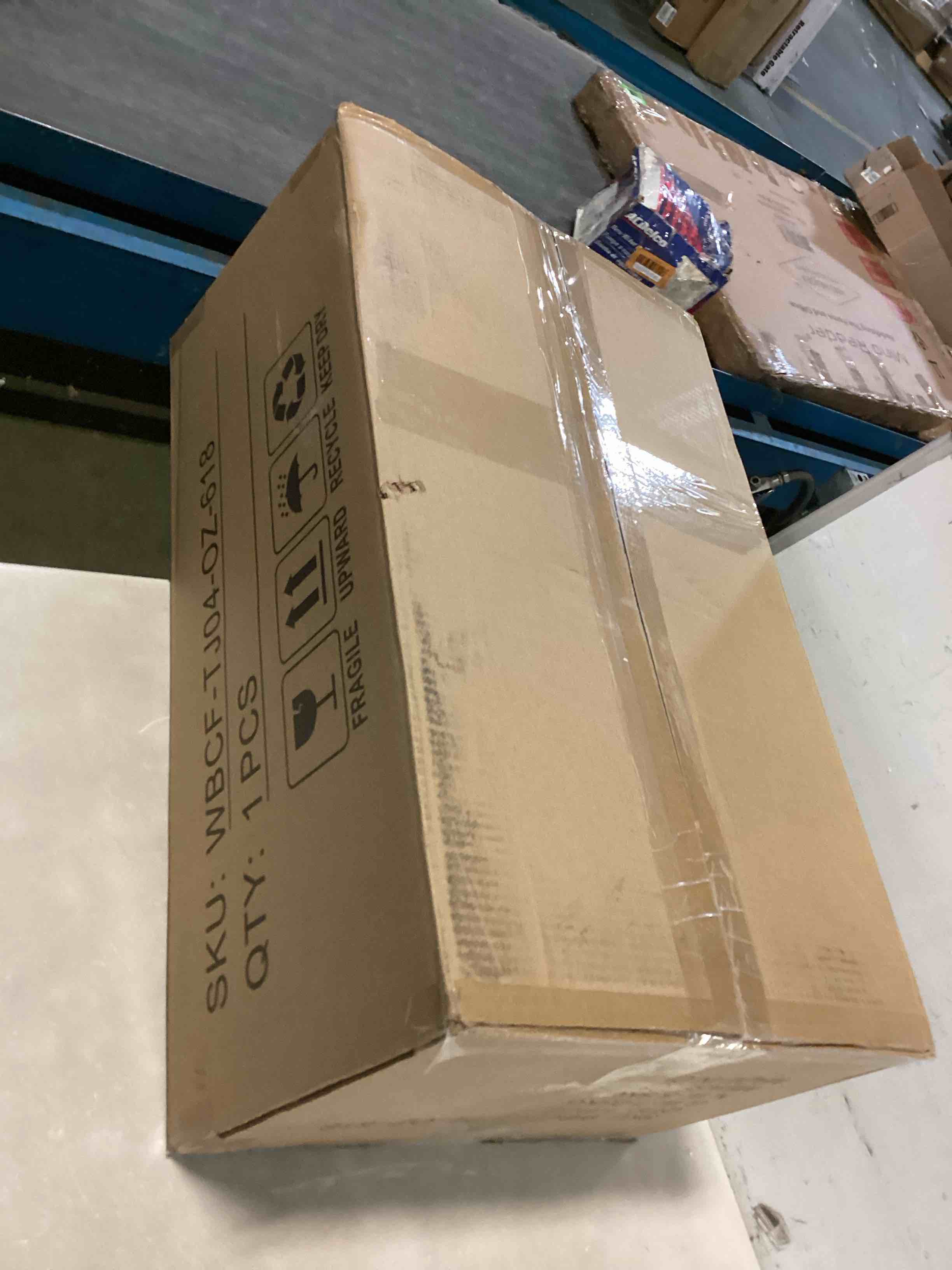 https://s3.amazonaws.com/lotting-images-prod/bidfta/GRN5589420_1701785353348.jpeg