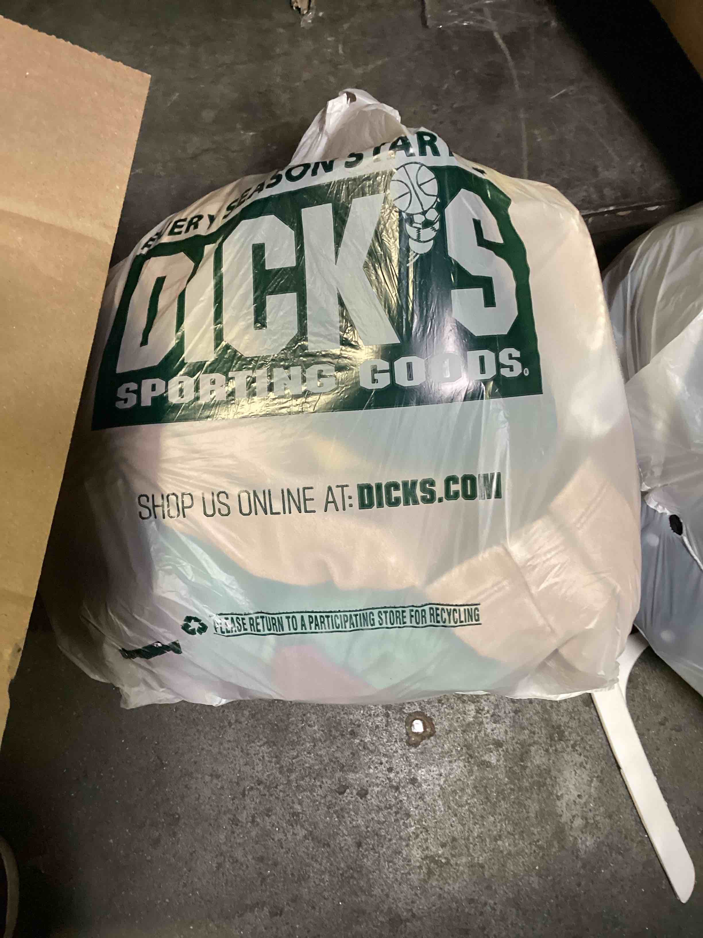 Miscellaneous Grab Bags, Items May Include Home Goods, Children’s Toys, Electronic Accessories, Jewelry, Purses, And Much More 