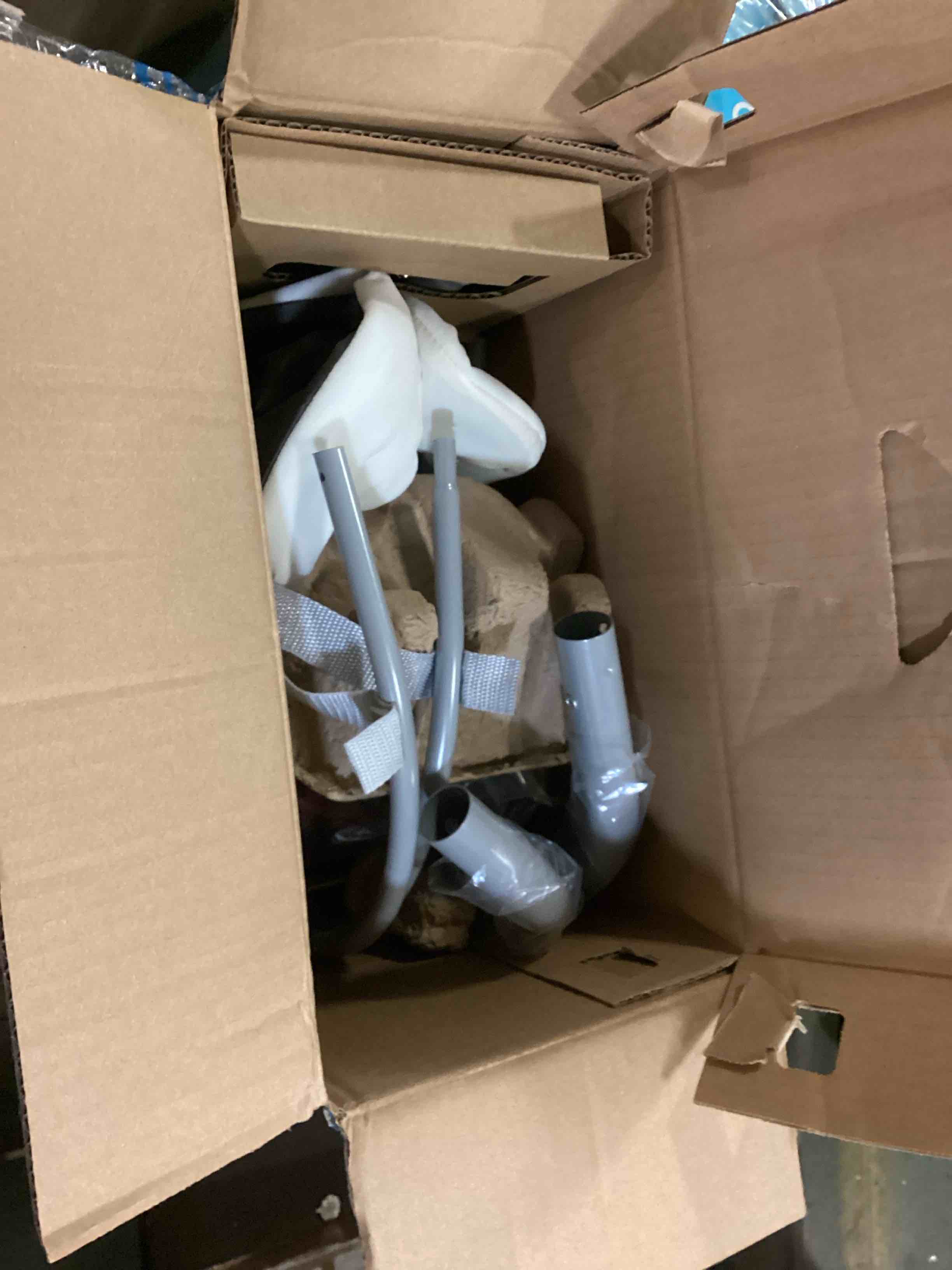 https://s3.amazonaws.com/lotting-images-prod/bidfta/GRN5590693_1700514554137.jpeg
