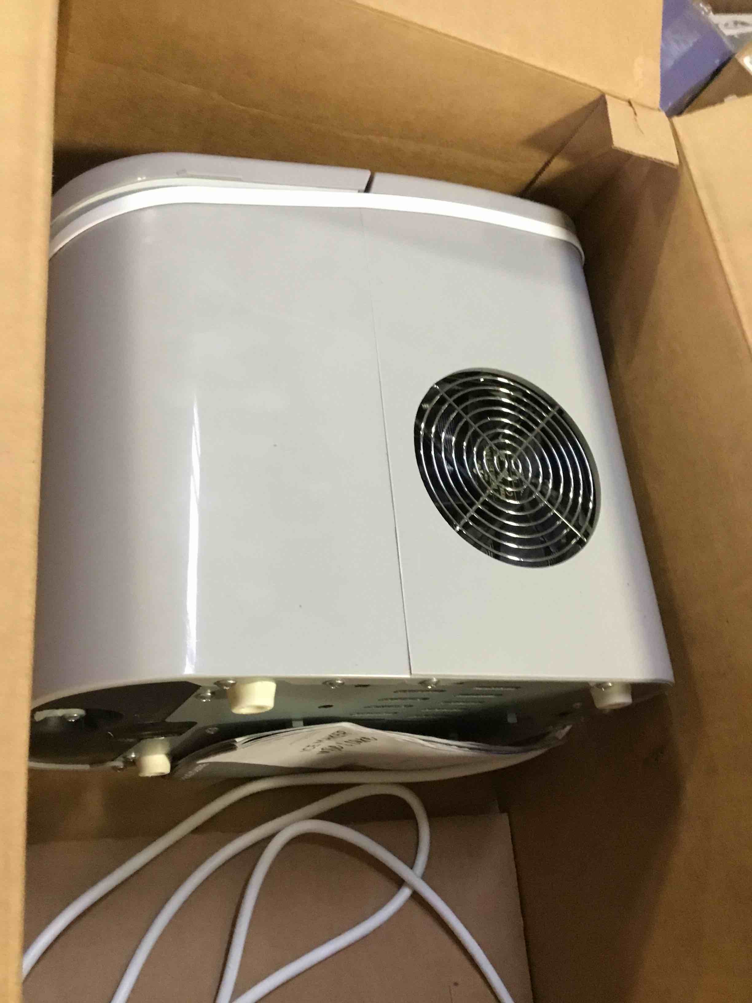 https://s3.amazonaws.com/lotting-images-prod/bidfta/GRN5590920_1700687236207.jpeg