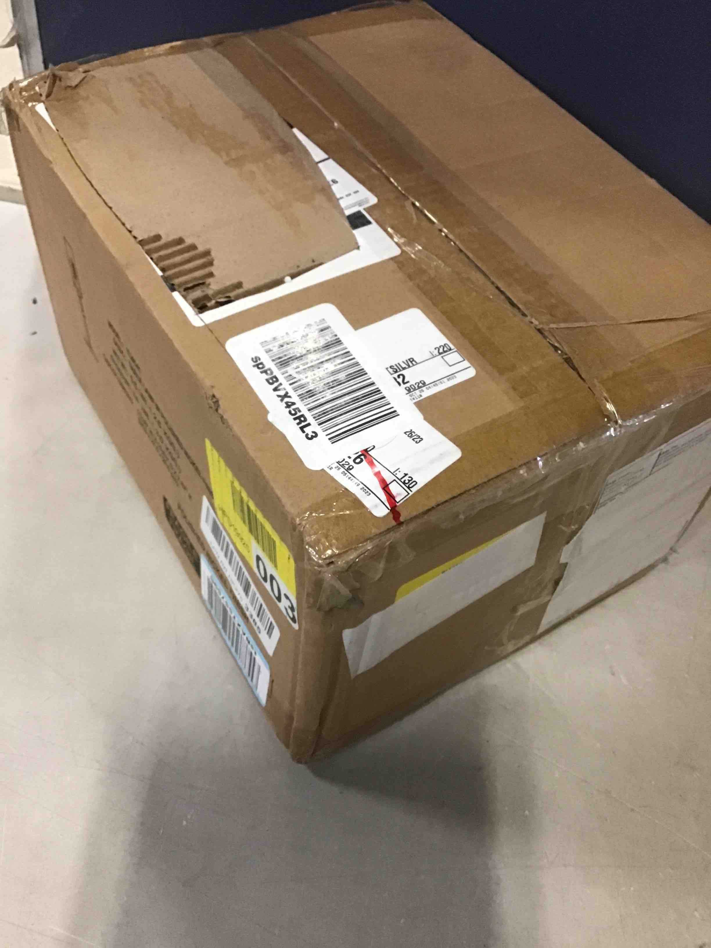 https://s3.amazonaws.com/lotting-images-prod/bidfta/GRN5592202_1699907294397.jpeg
