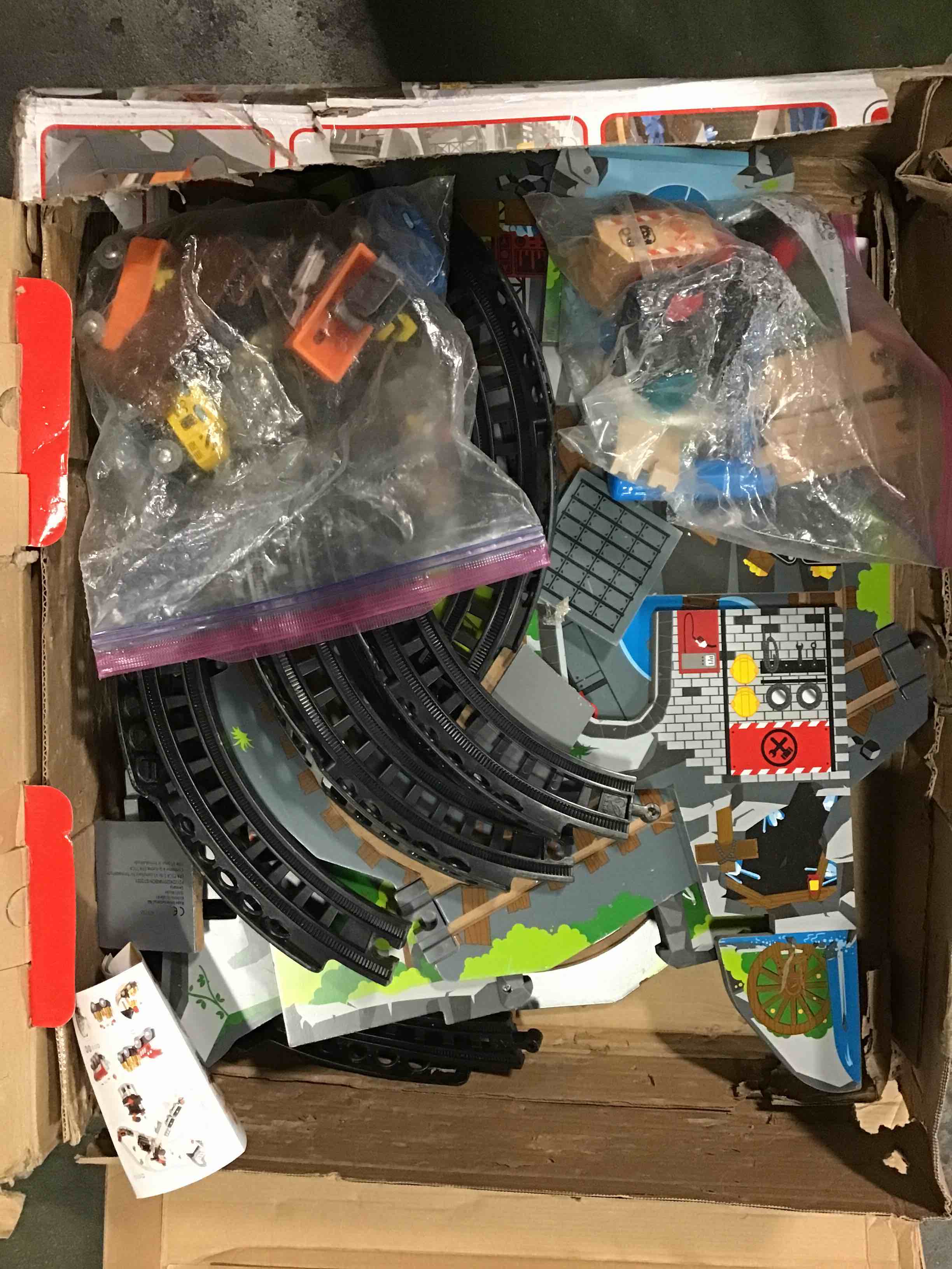 https://s3.amazonaws.com/lotting-images-prod/bidfta/GRN5593293_1700578233102.jpeg