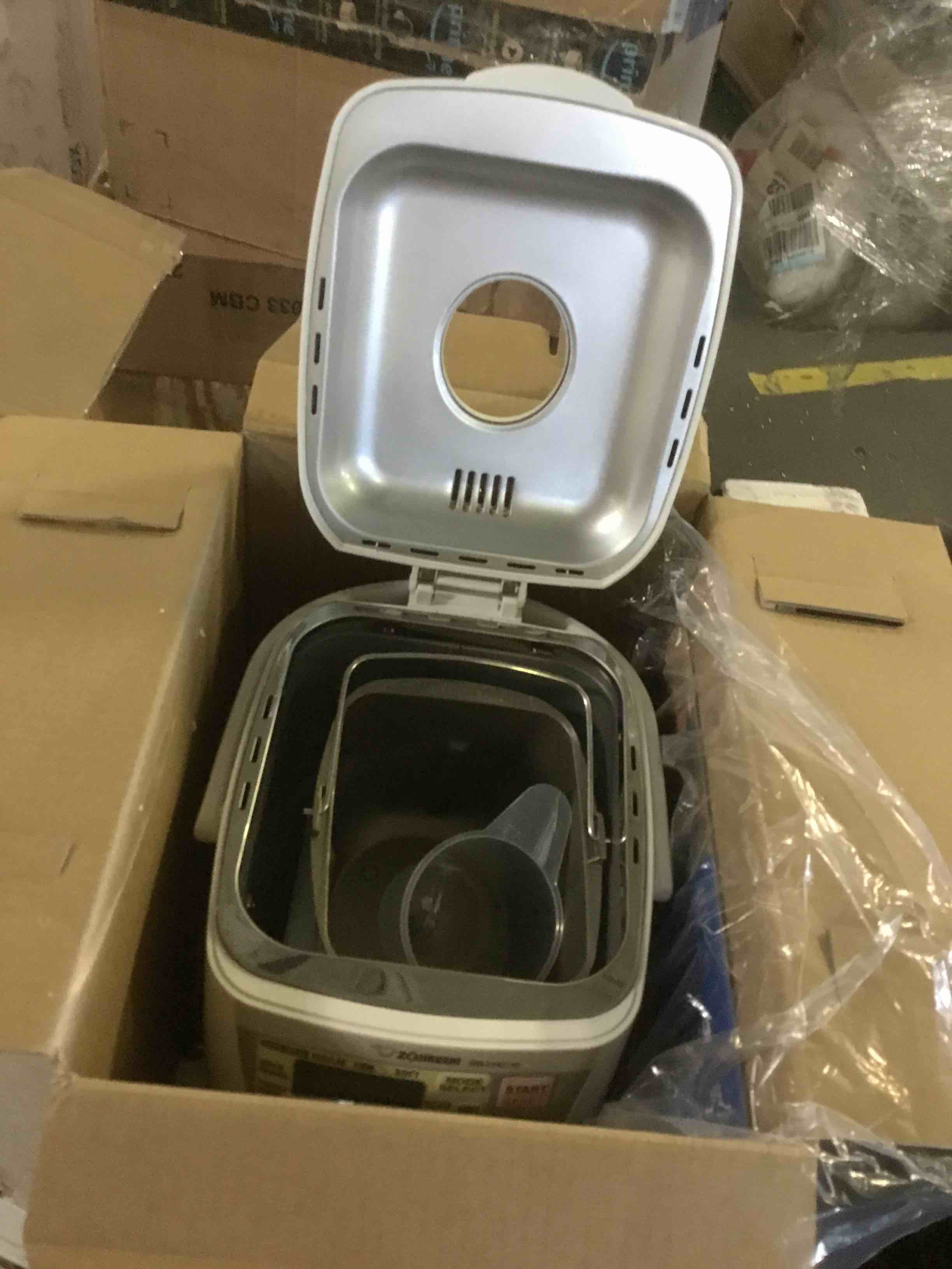 https://s3.amazonaws.com/lotting-images-prod/bidfta/GRN5595611_1699986791275.jpeg
