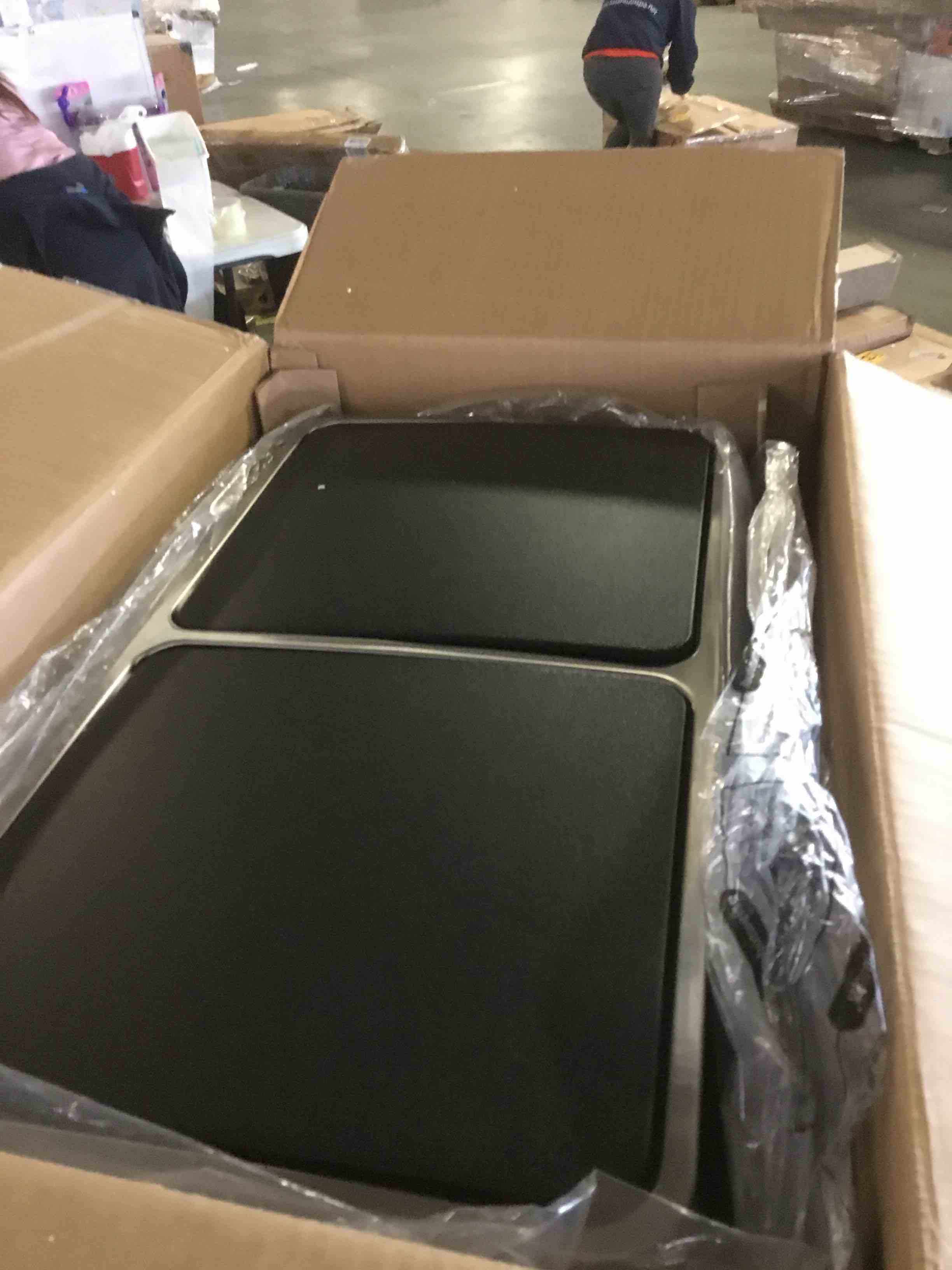 https://s3.amazonaws.com/lotting-images-prod/bidfta/GRN5595720_1700056900598.jpeg
