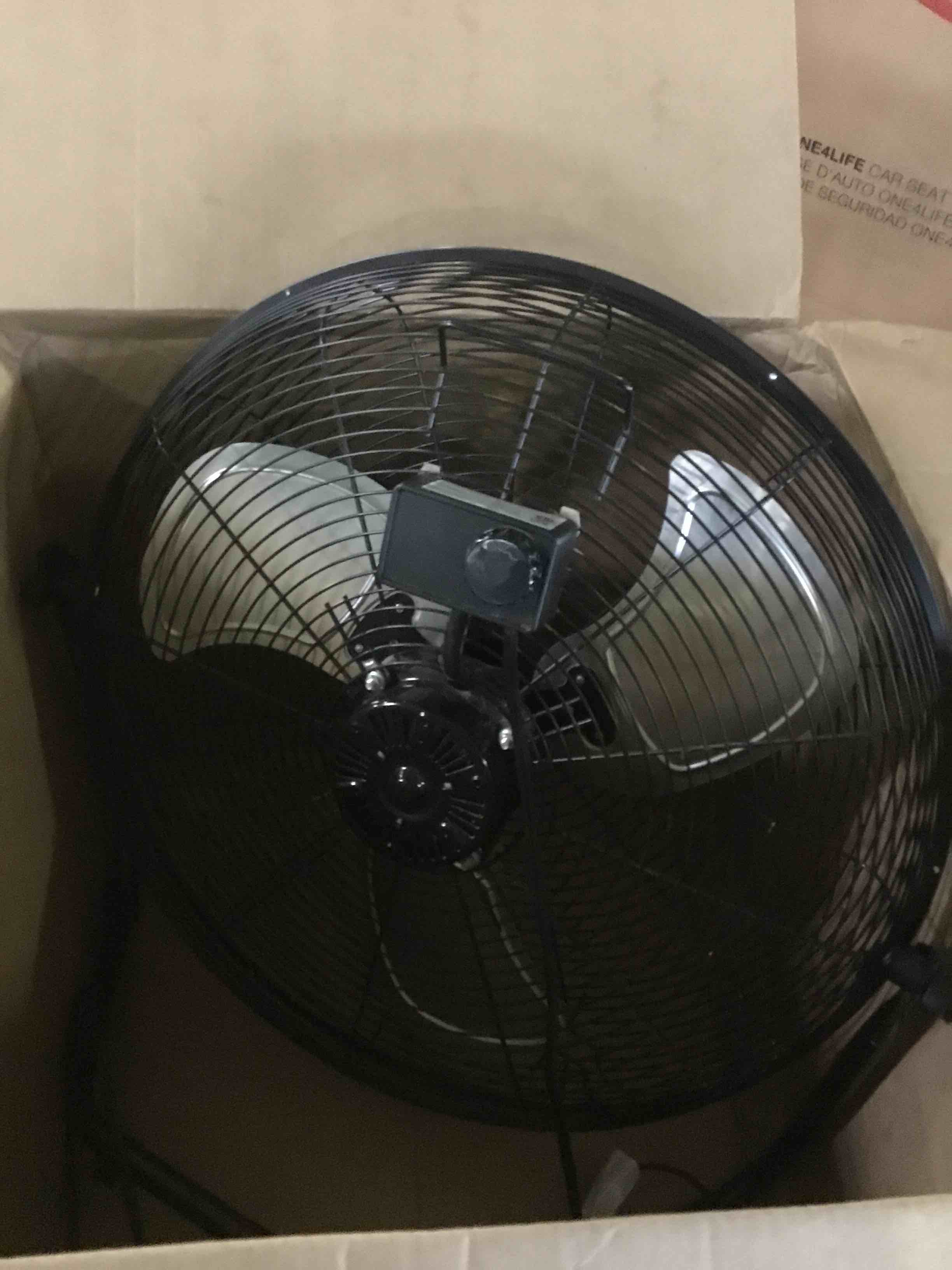 https://s3.amazonaws.com/lotting-images-prod/bidfta/GRN5595961_1700146398106.jpeg