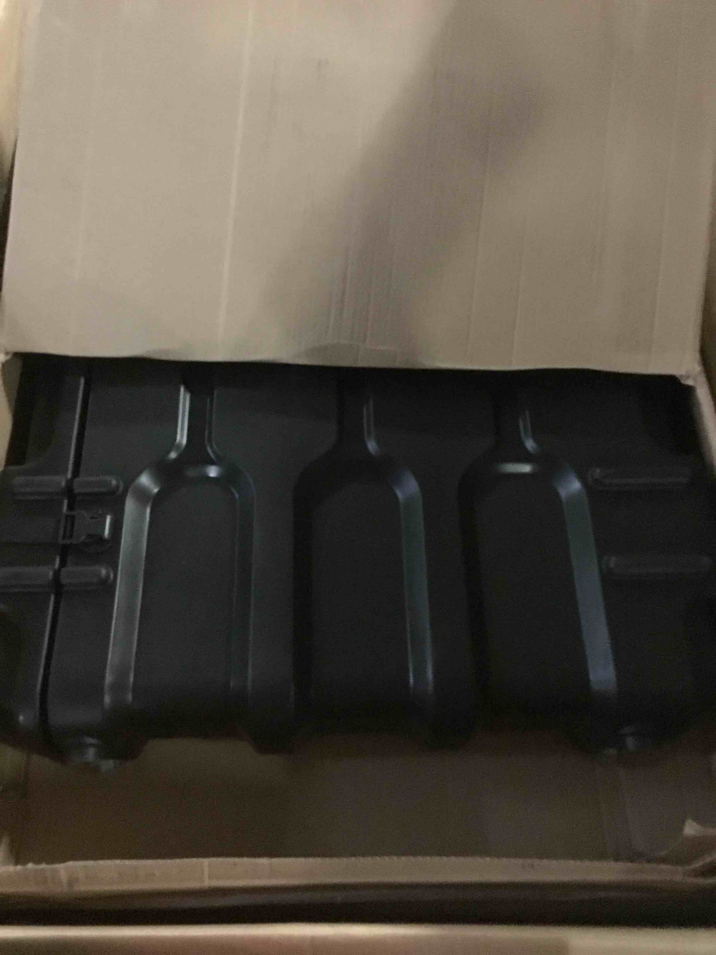 https://s3.amazonaws.com/lotting-images-prod/bidfta/GRN5596145_1700247397071.jpeg