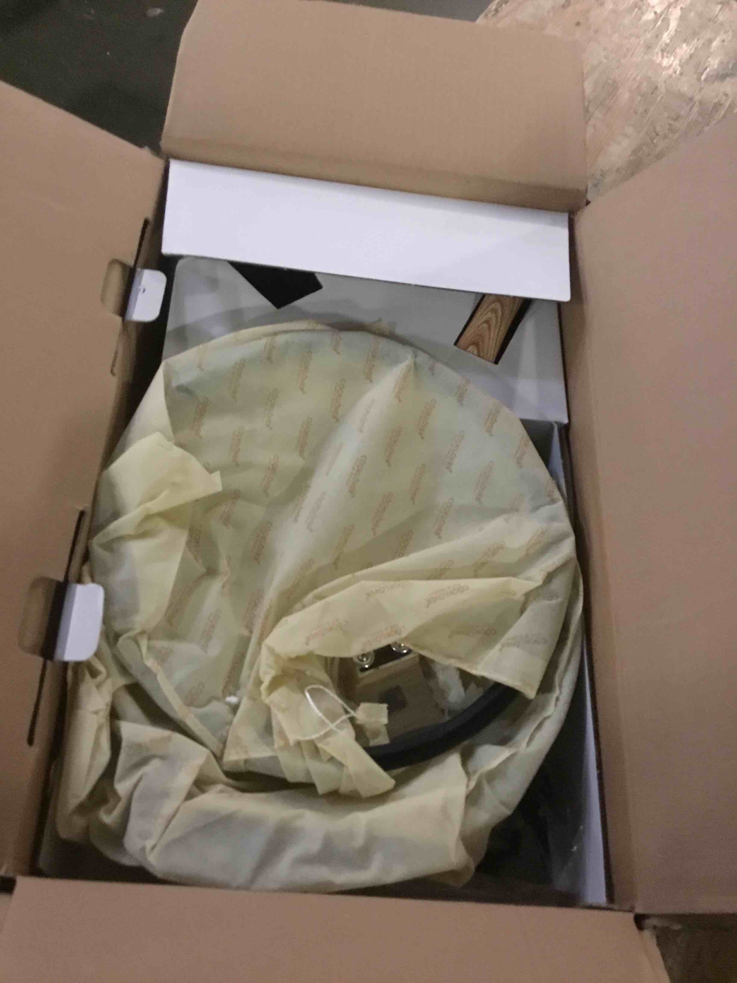 https://s3.amazonaws.com/lotting-images-prod/bidfta/GRN5596507_1700587477834.jpeg