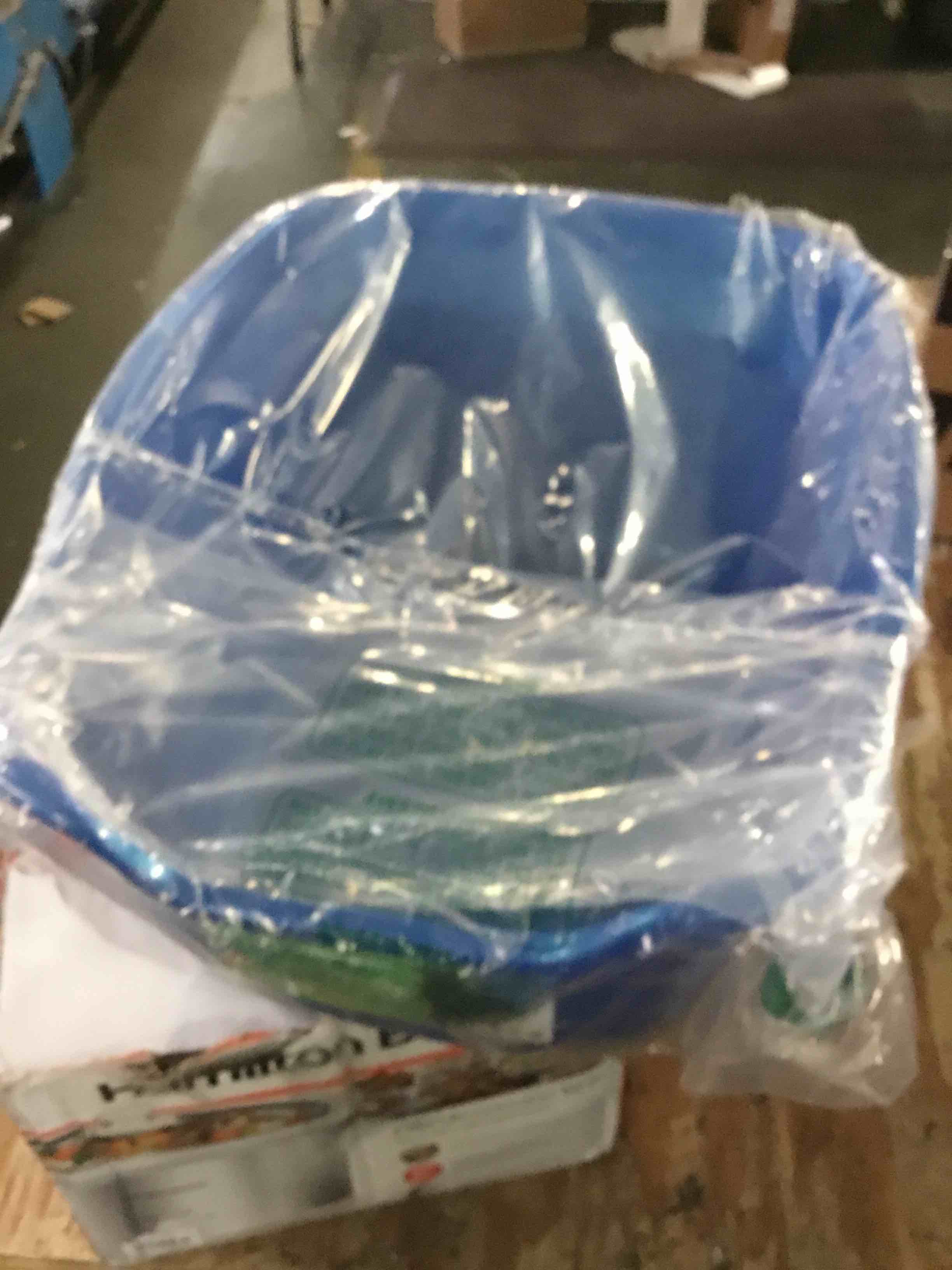 https://s3.amazonaws.com/lotting-images-prod/bidfta/GRN5596787_1700684397271.jpeg
