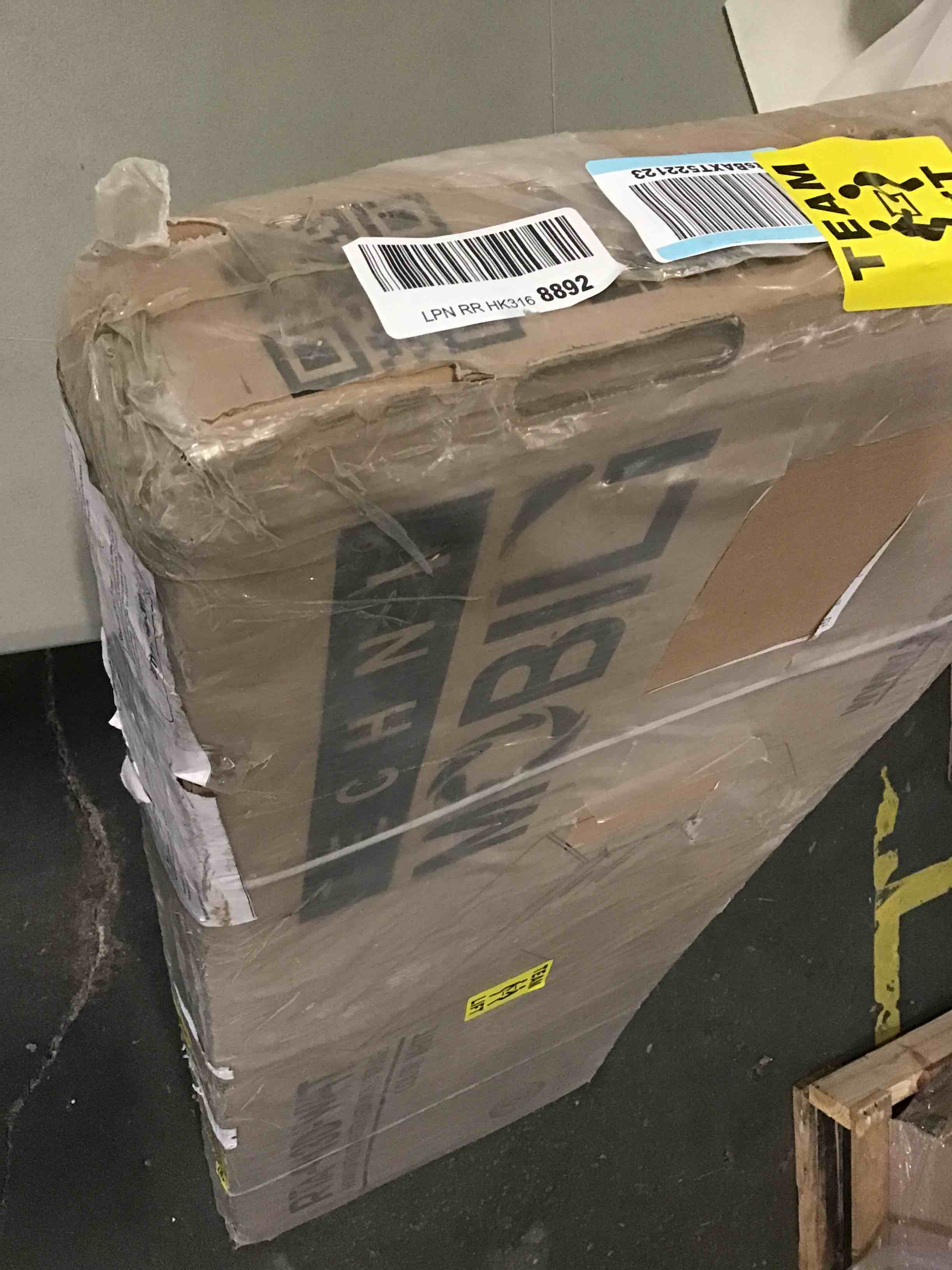 https://s3.amazonaws.com/lotting-images-prod/bidfta/GRN5598556_1700067988735.jpeg