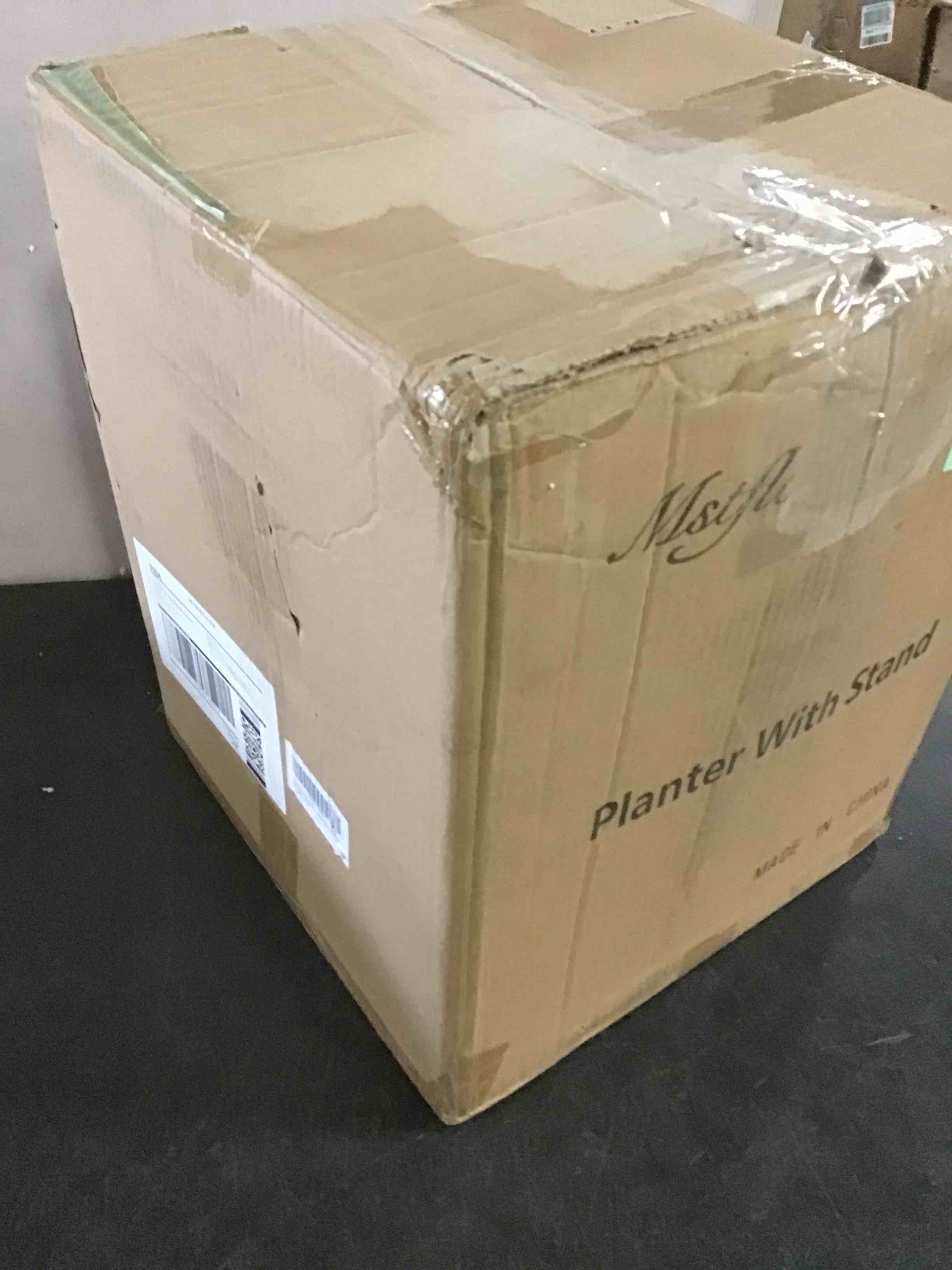 https://s3.amazonaws.com/lotting-images-prod/bidfta/GRN5598728_1700146525670.jpeg