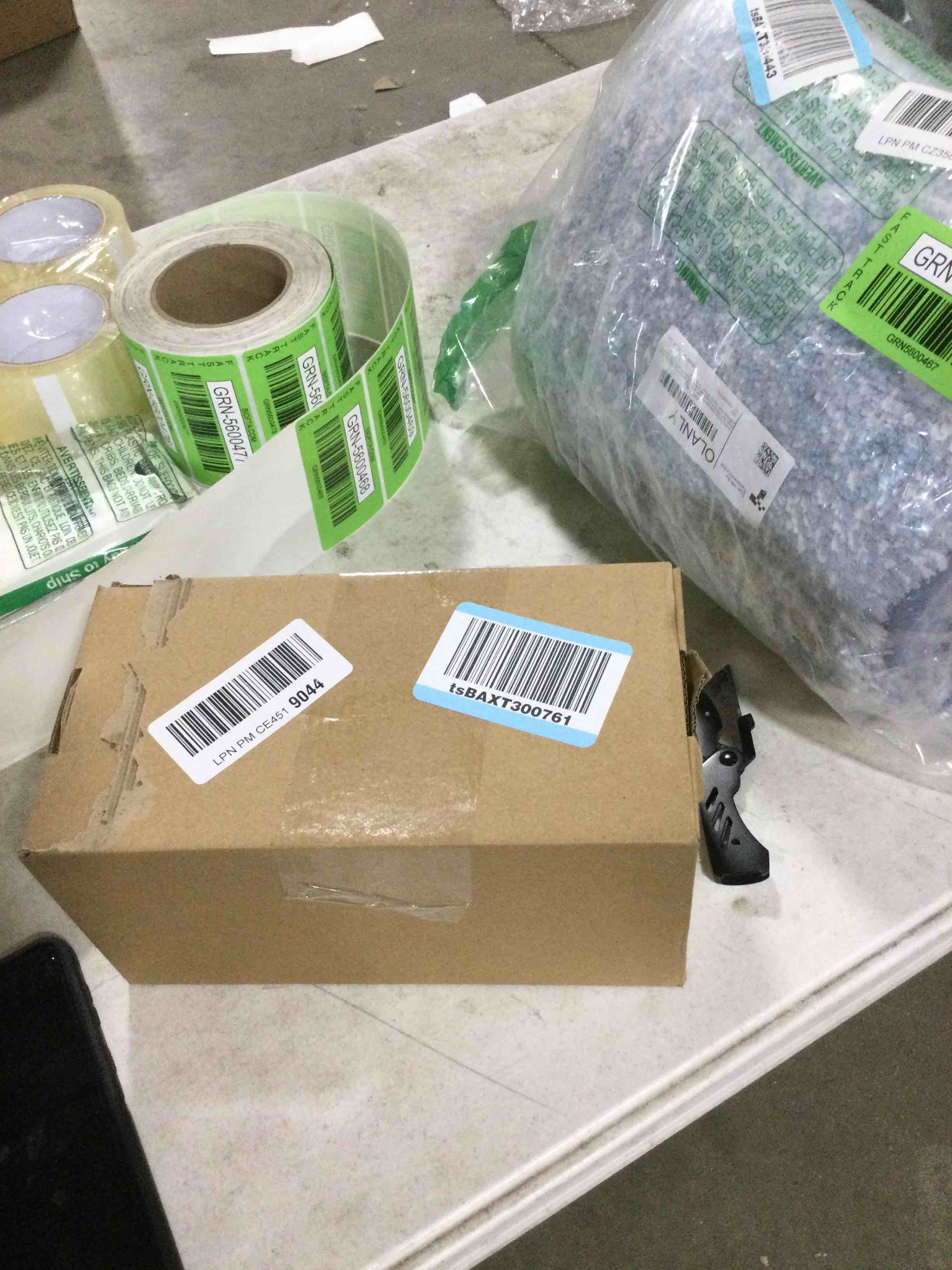 https://s3.amazonaws.com/lotting-images-prod/bidfta/GRN5600468_1712244235201.jpeg