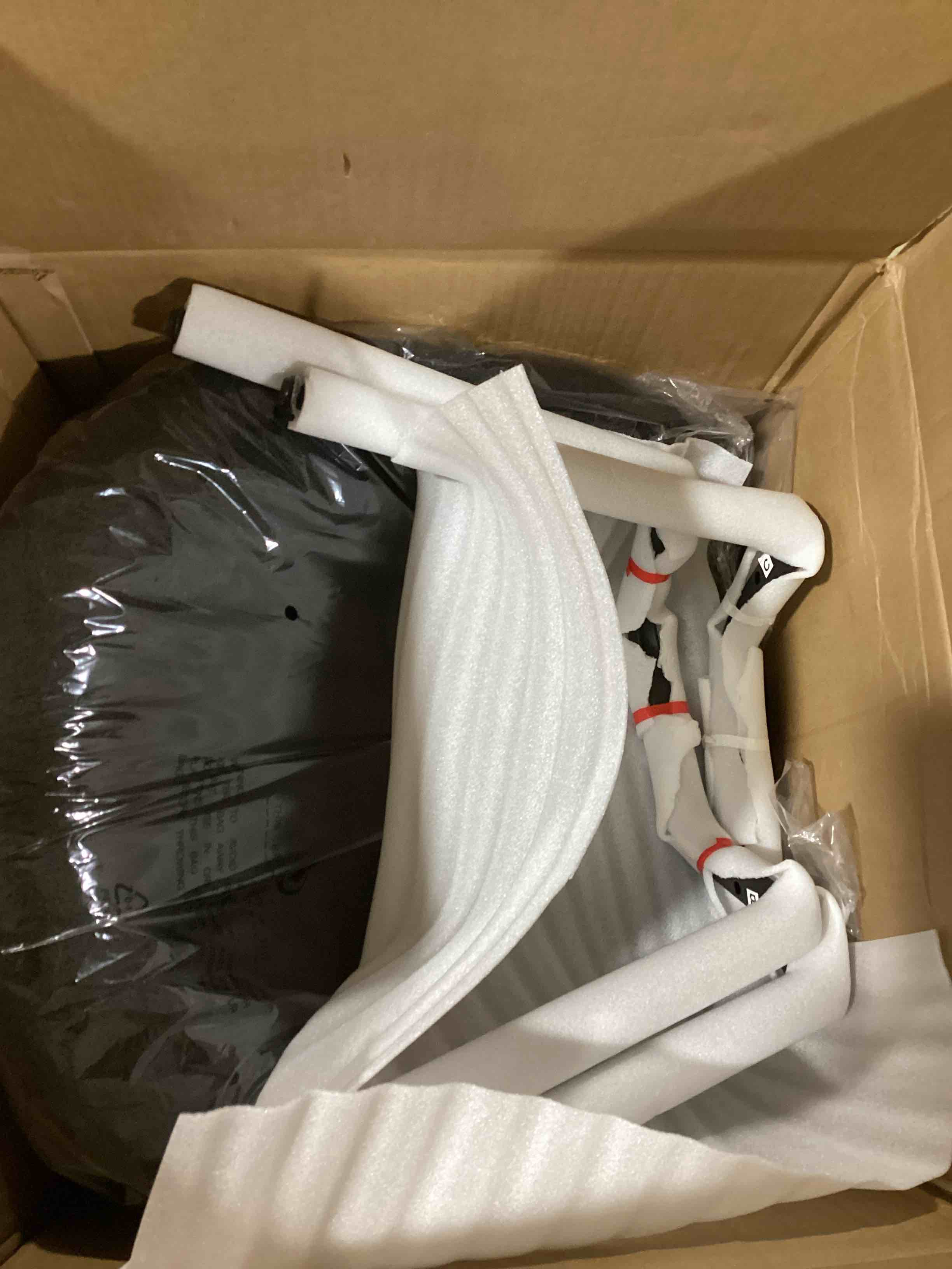 https://s3.amazonaws.com/lotting-images-prod/bidfta/GRN5600495_1712662508098.jpeg