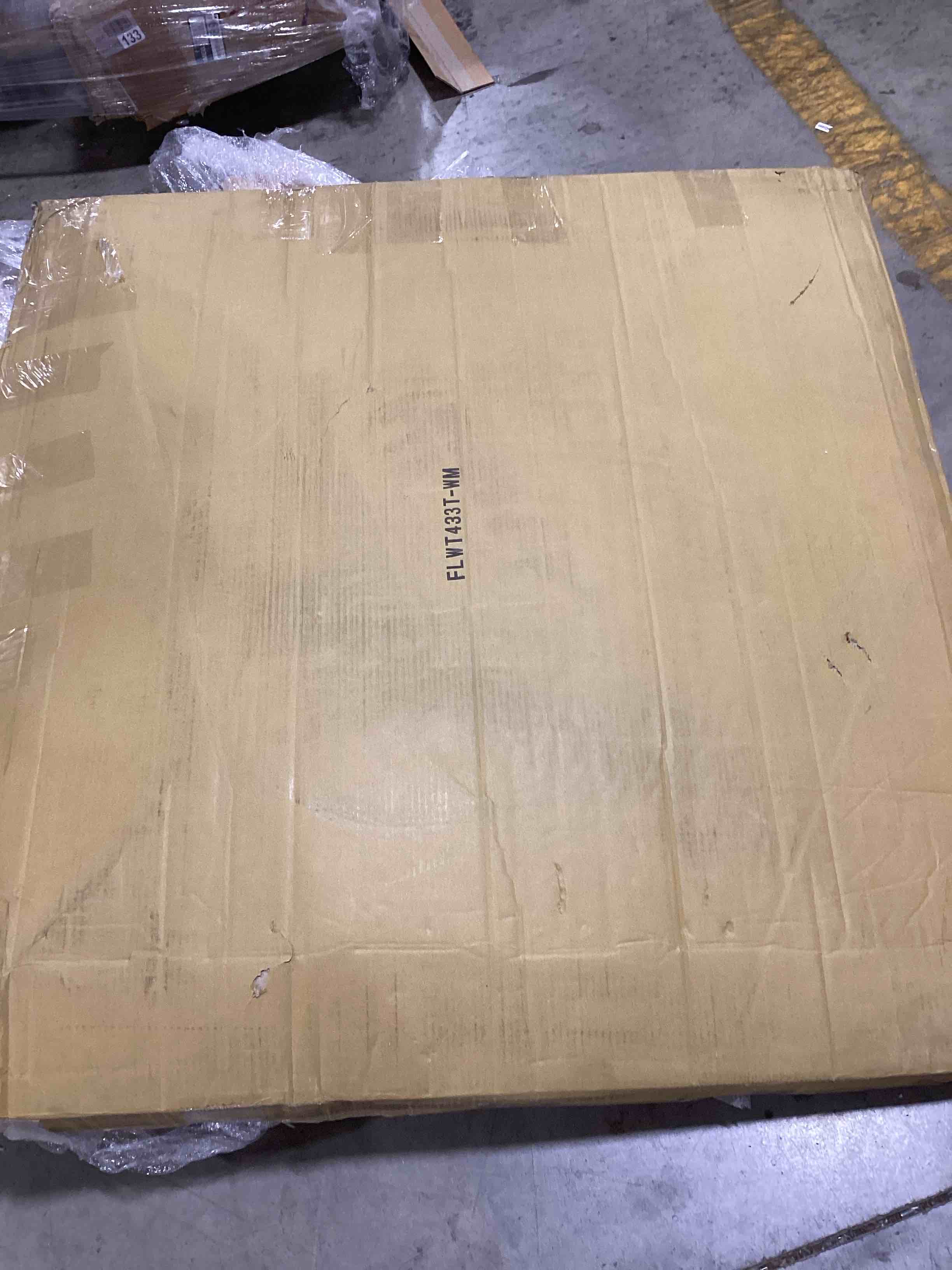 https://s3.amazonaws.com/lotting-images-prod/bidfta/GRN5601103_1713206583786.jpeg