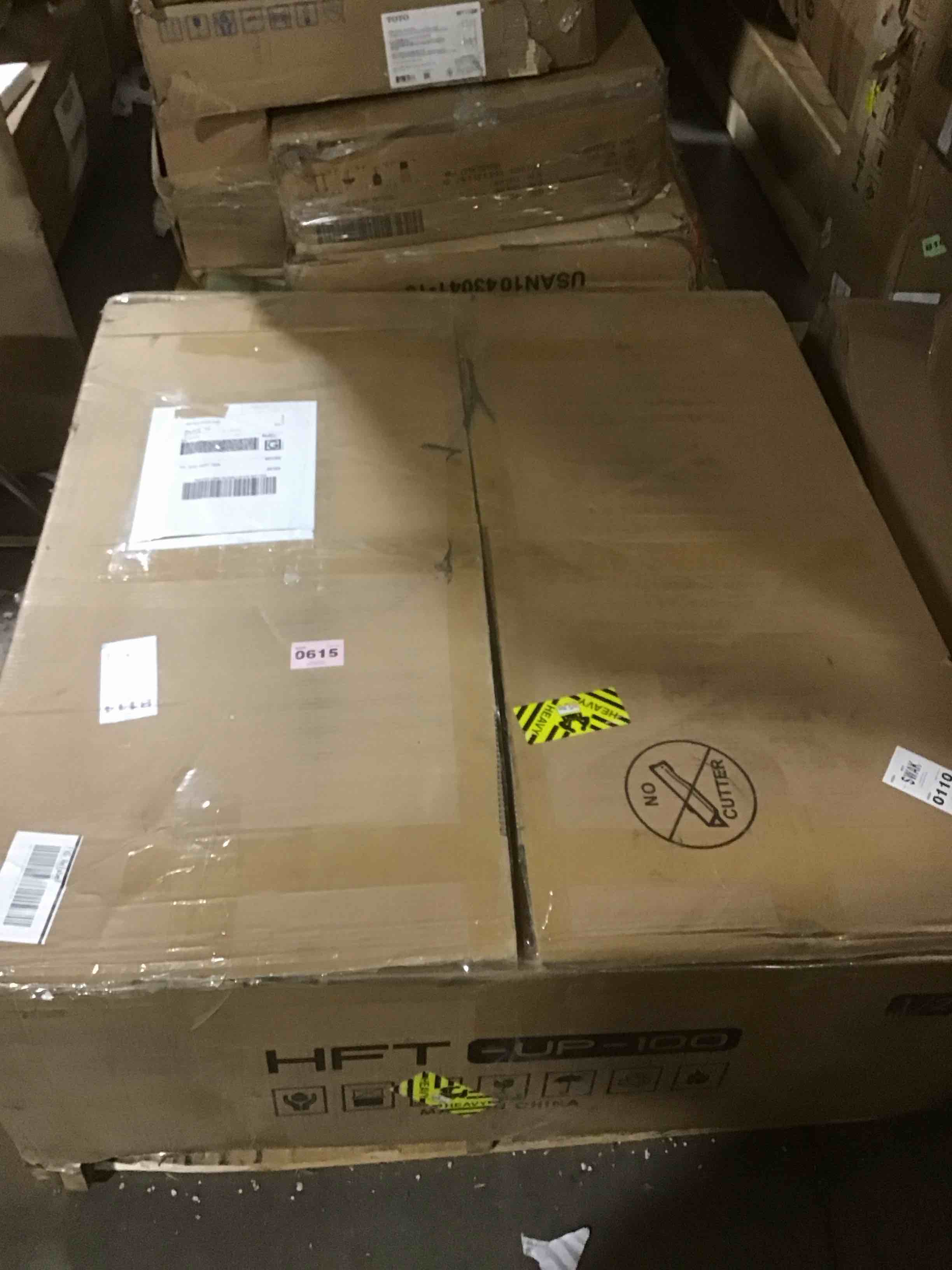 https://s3.amazonaws.com/lotting-images-prod/bidfta/GRN5602310_1712323582695.jpeg