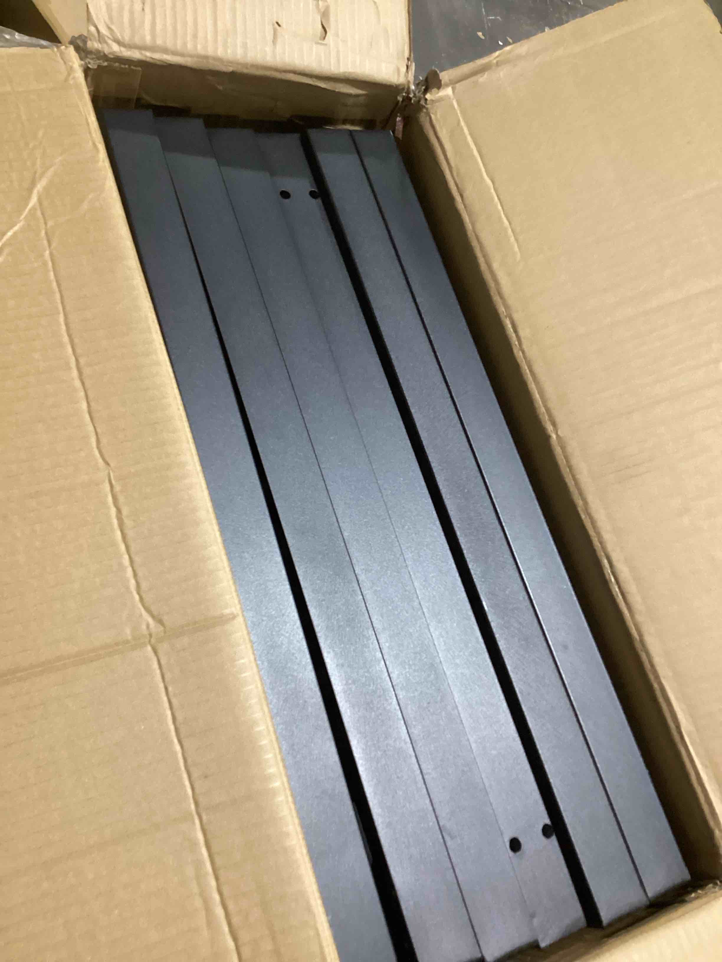 https://s3.amazonaws.com/lotting-images-prod/bidfta/GRN5605228_1712250919225.jpeg