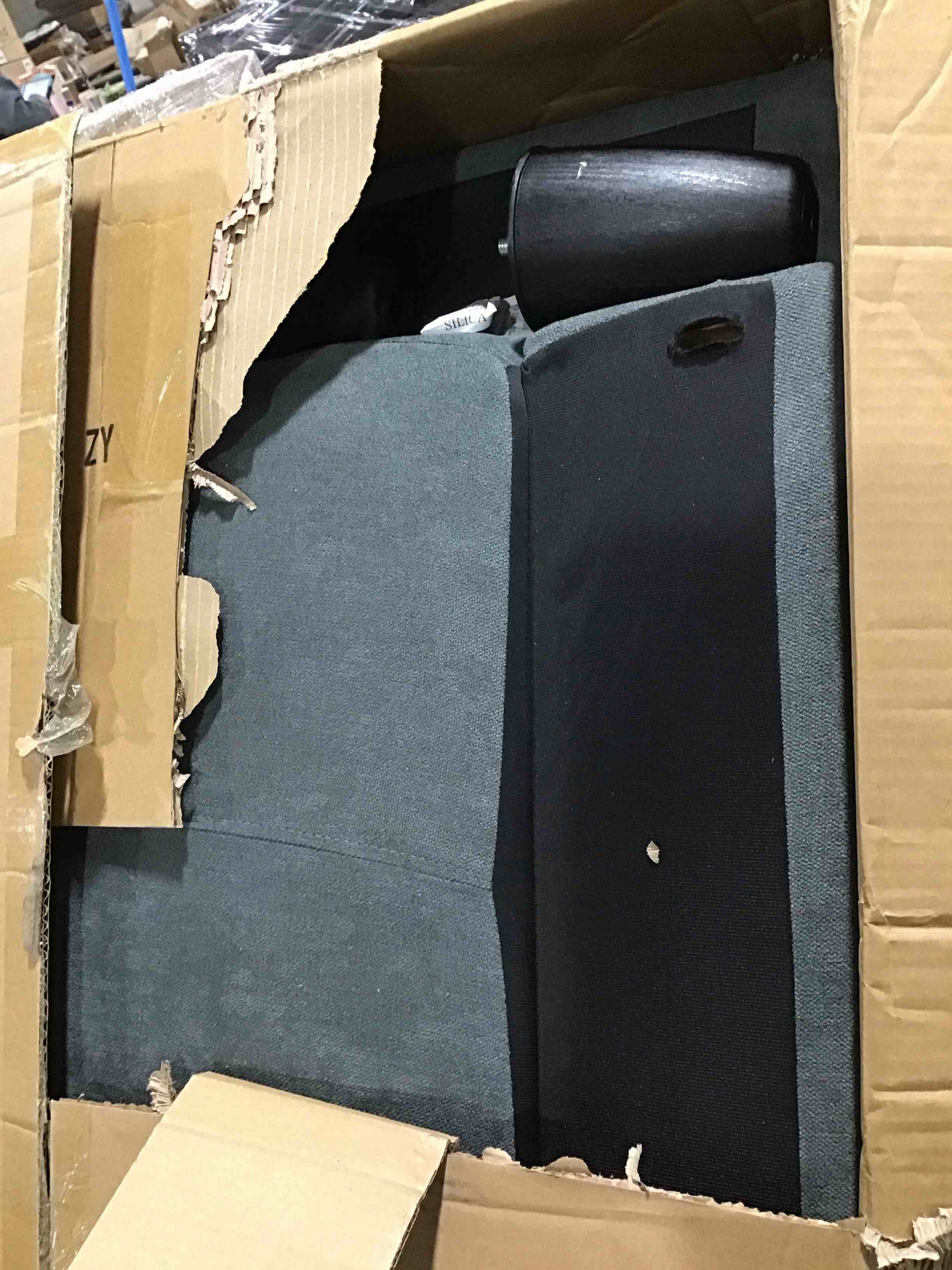 https://s3.amazonaws.com/lotting-images-prod/bidfta/GRN5605986_1708112587069.jpeg