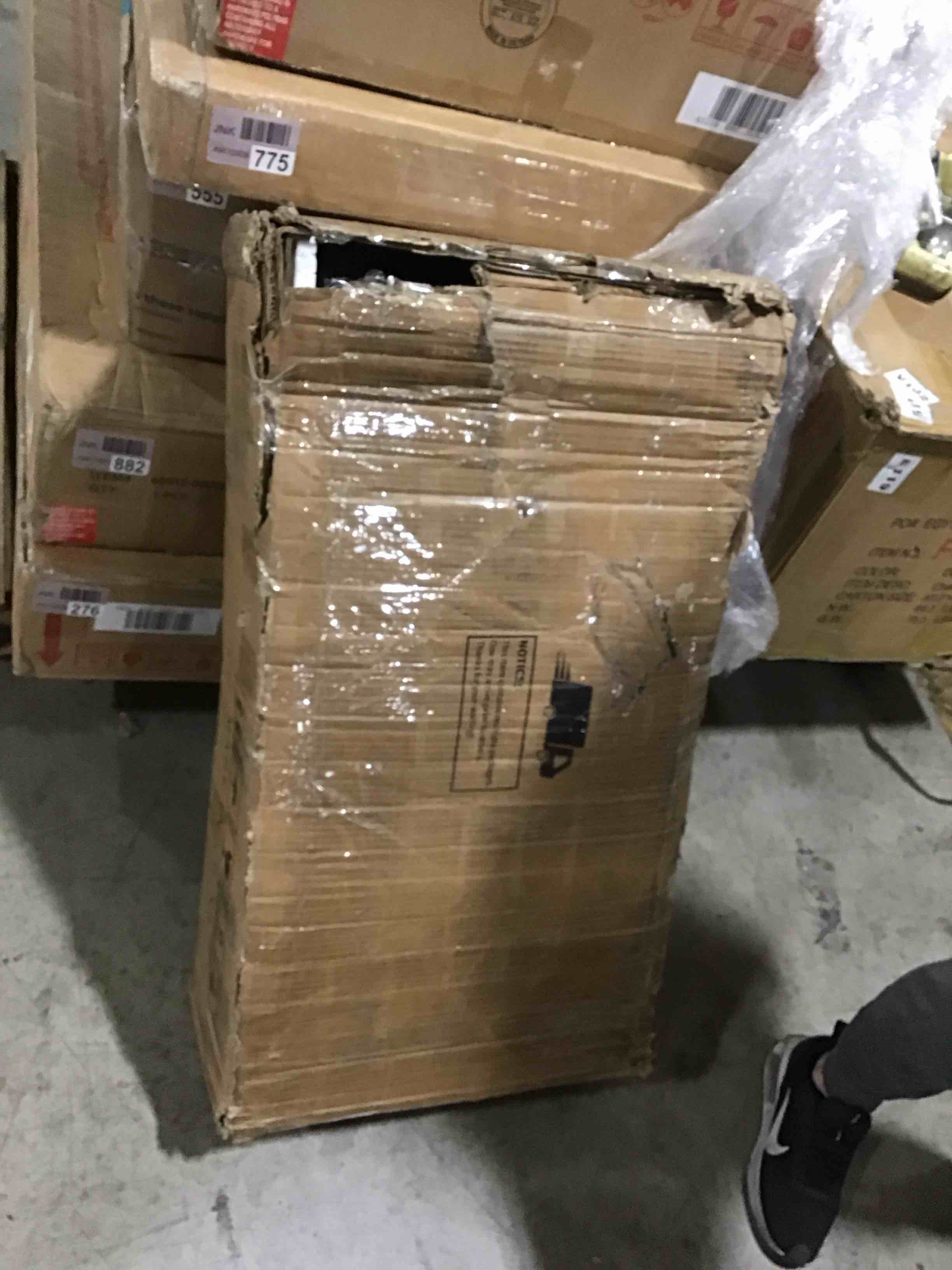 https://s3.amazonaws.com/lotting-images-prod/bidfta/GRN5606332_1708460177863.jpeg