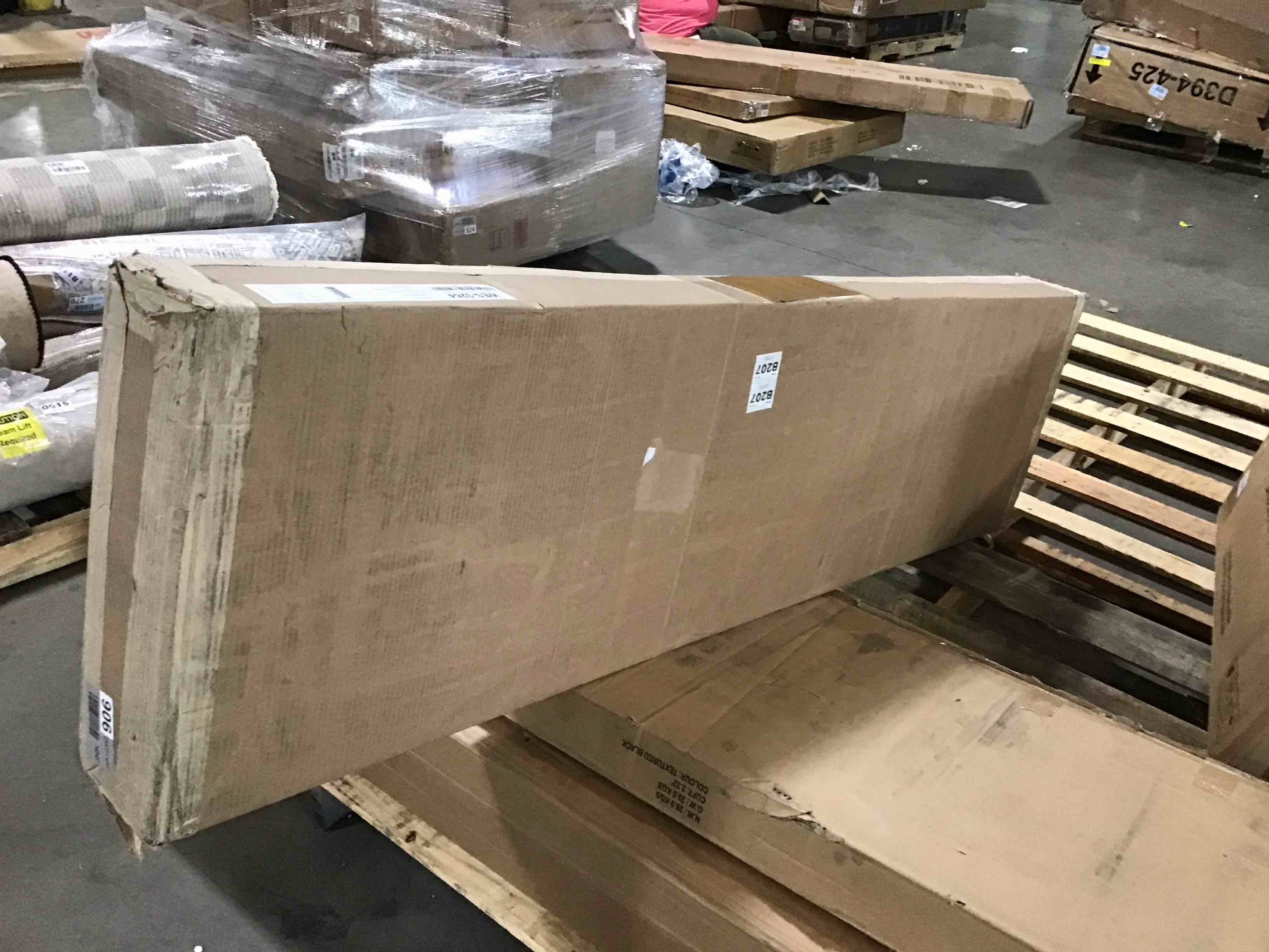 https://s3.amazonaws.com/lotting-images-prod/bidfta/GRN5607134_1708975774634.jpeg