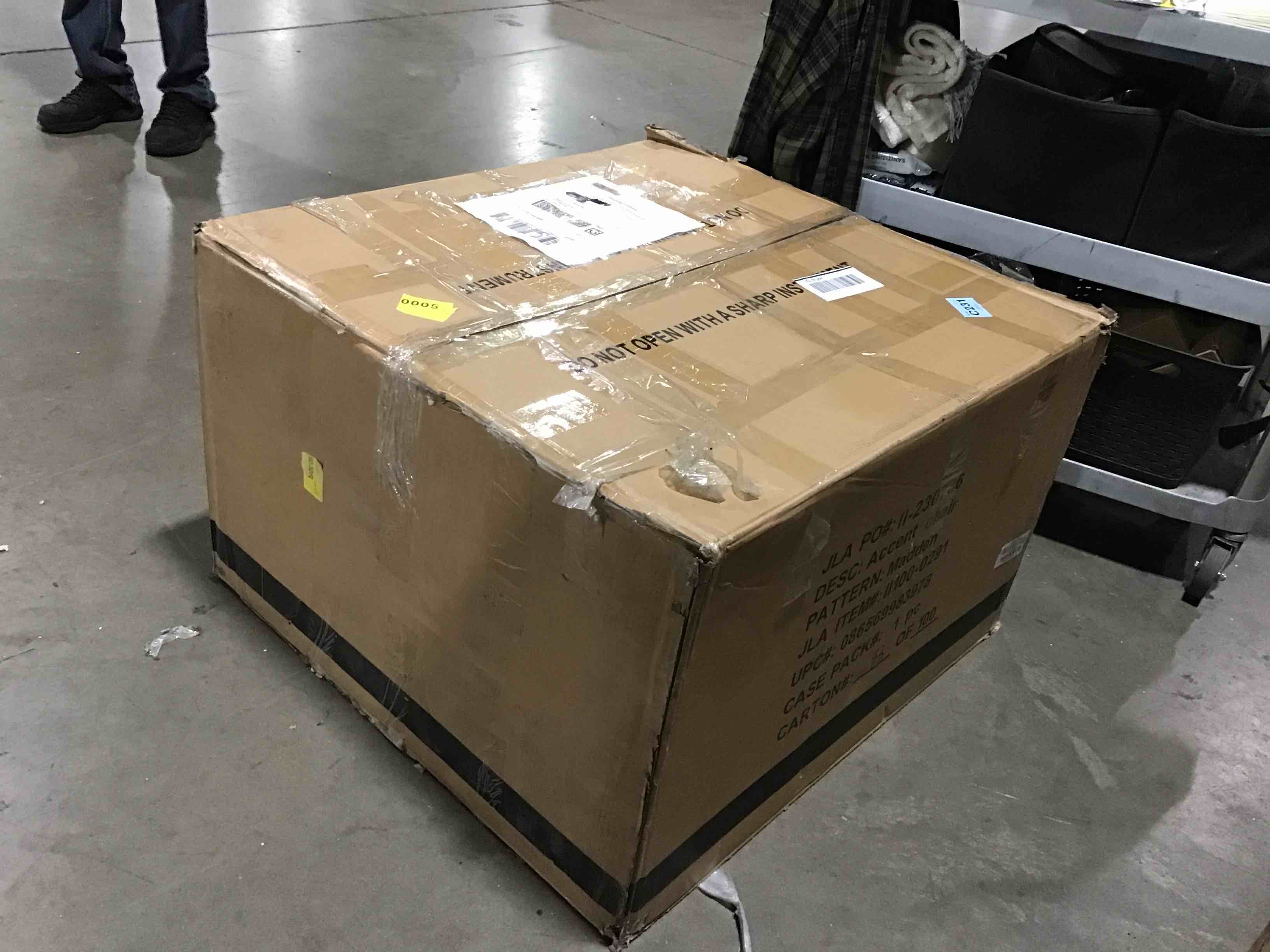 https://s3.amazonaws.com/lotting-images-prod/bidfta/GRN5608524_1710611504101.jpeg
