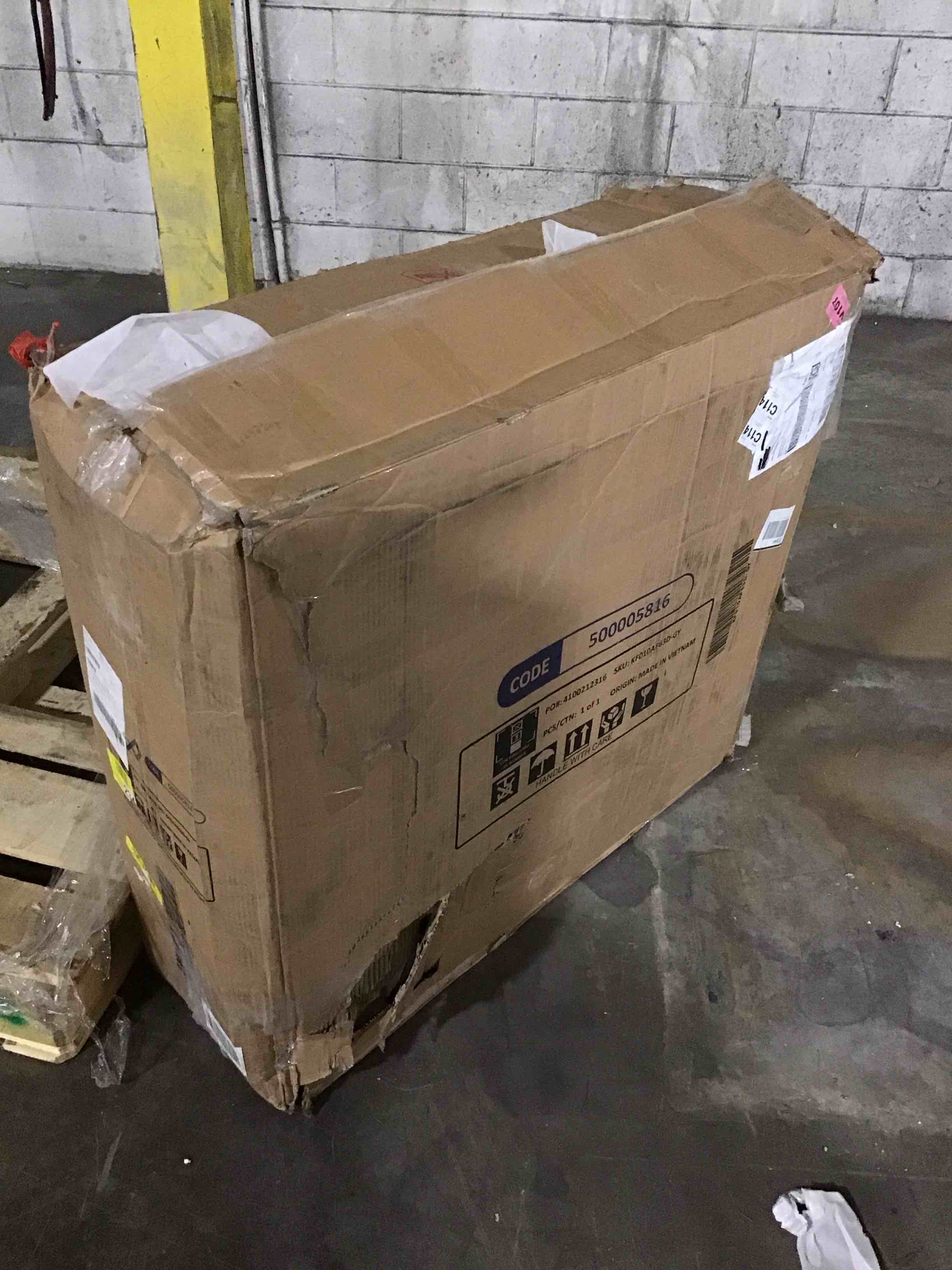 https://s3.amazonaws.com/lotting-images-prod/bidfta/GRN5608657_1710875846738.jpeg