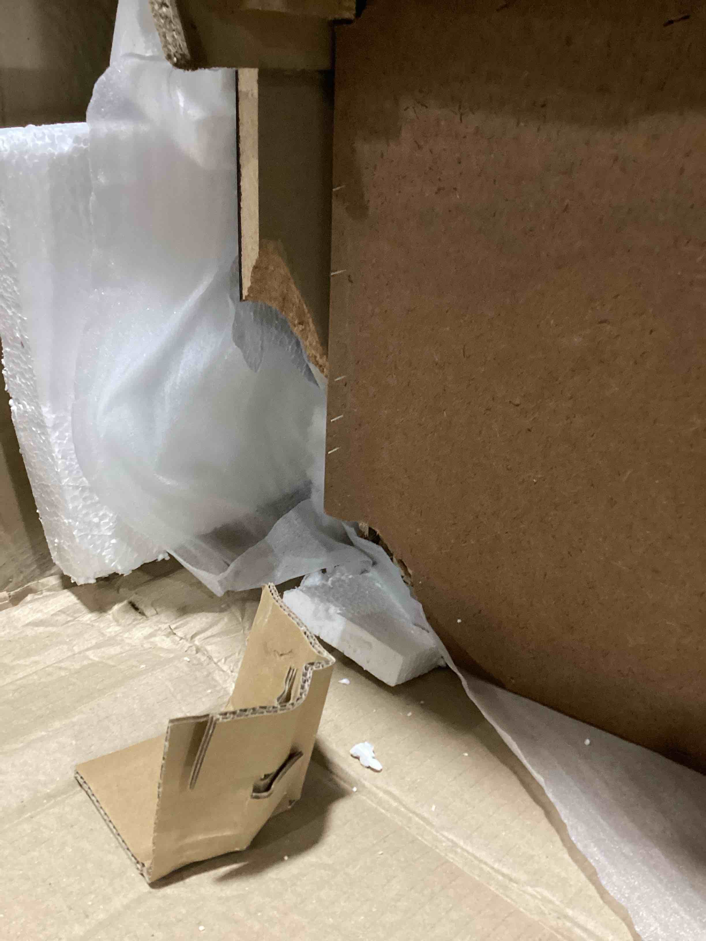 https://s3.amazonaws.com/lotting-images-prod/bidfta/GRN5609482_1708617435501.jpeg