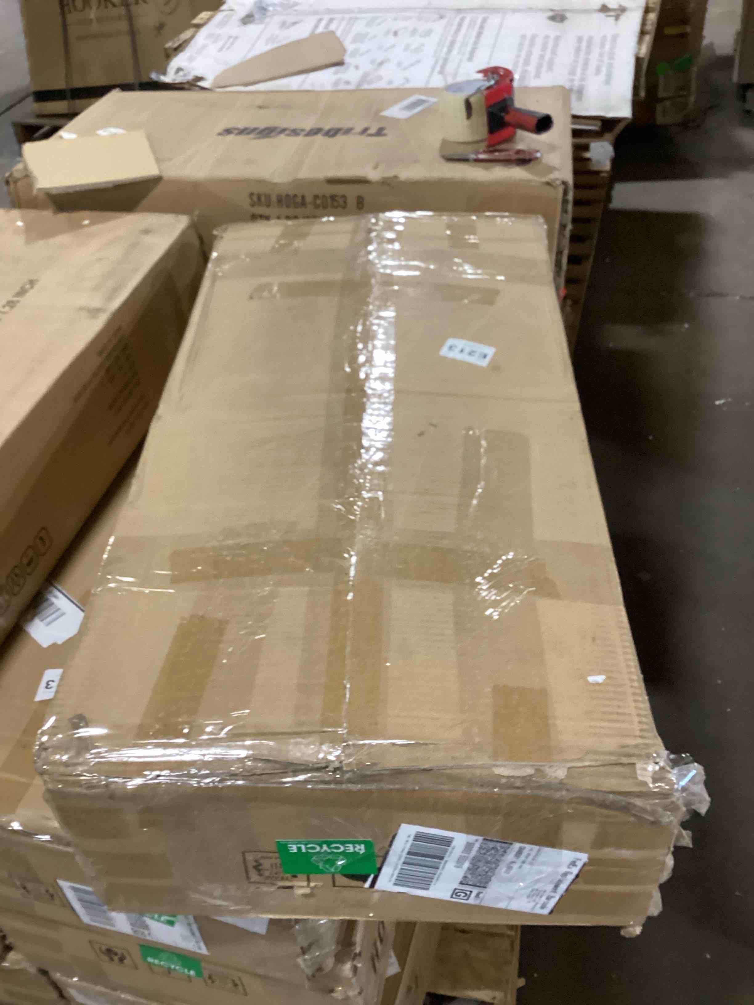 https://s3.amazonaws.com/lotting-images-prod/bidfta/GRN5609648_1708964380758.jpeg