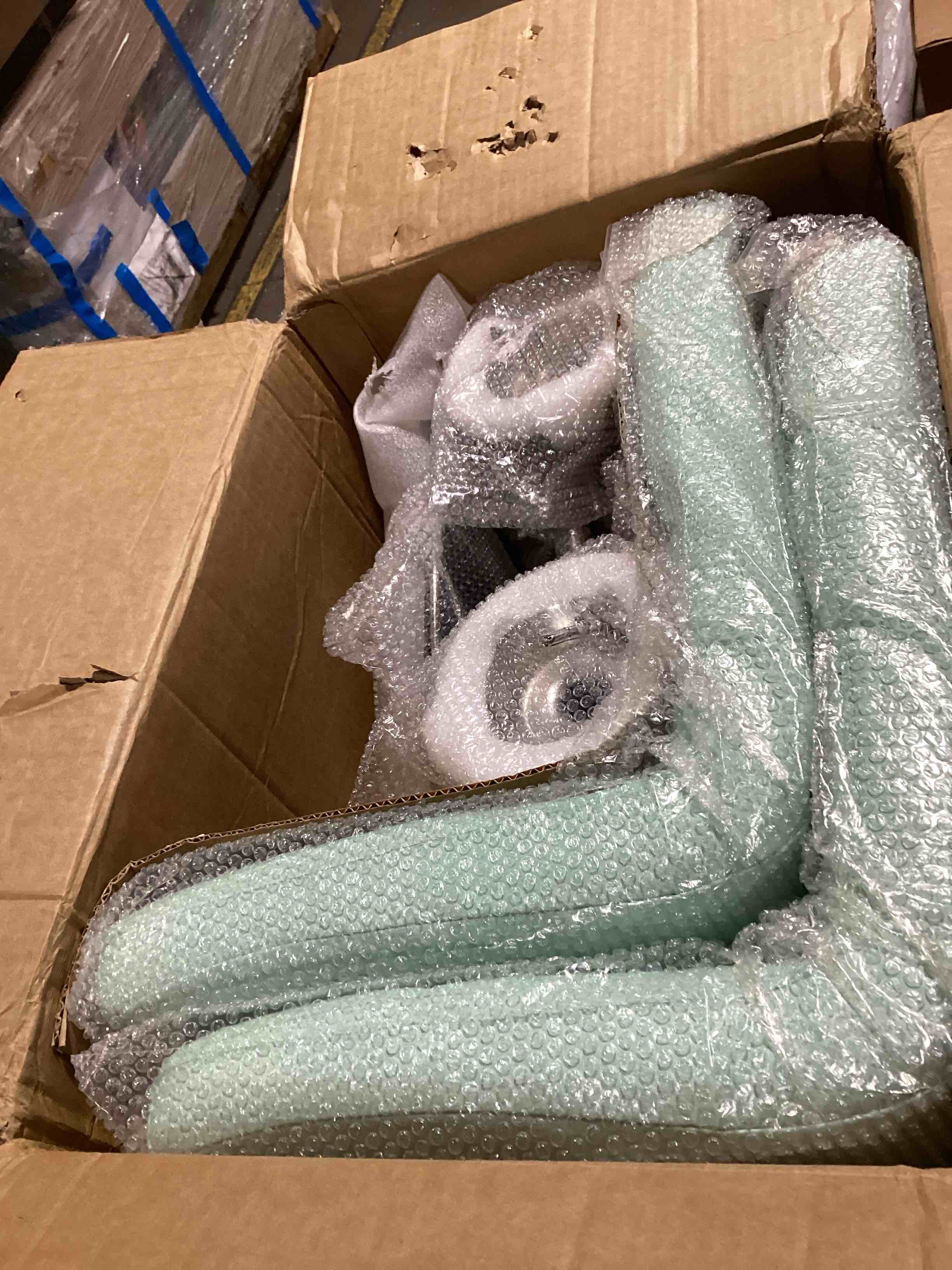https://s3.amazonaws.com/lotting-images-prod/bidfta/GRN5610227_1709915490318.jpeg