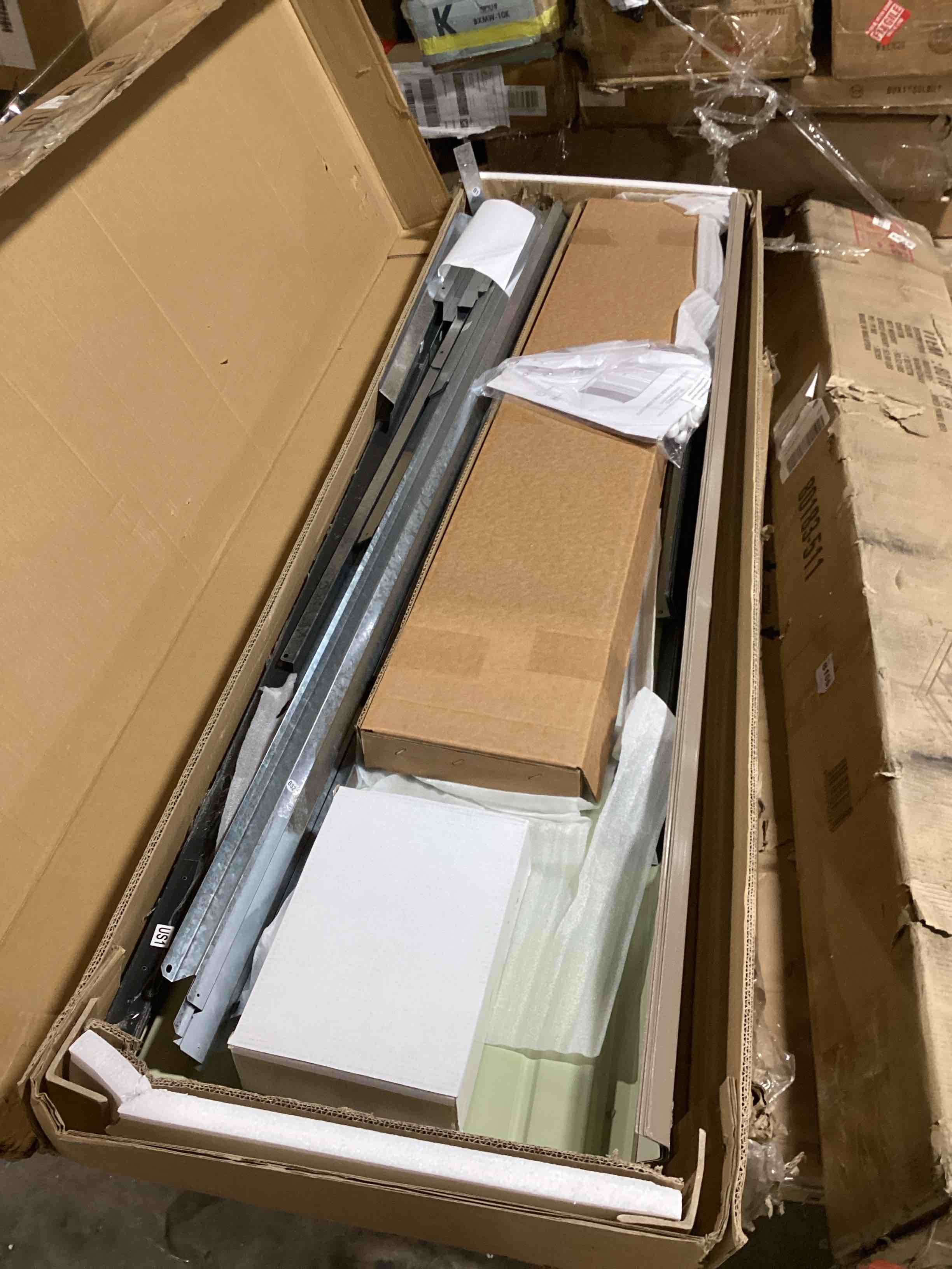 https://s3.amazonaws.com/lotting-images-prod/bidfta/GRN5610518_1710774935386.jpeg