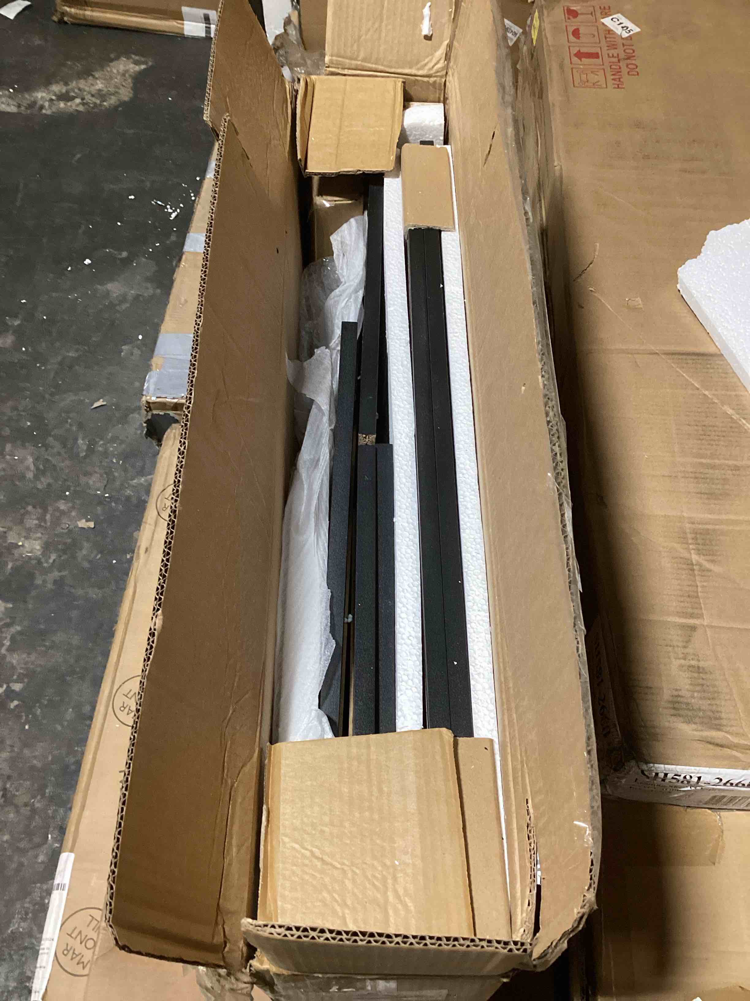 https://s3.amazonaws.com/lotting-images-prod/bidfta/GRN5610642_1710962982269.jpeg