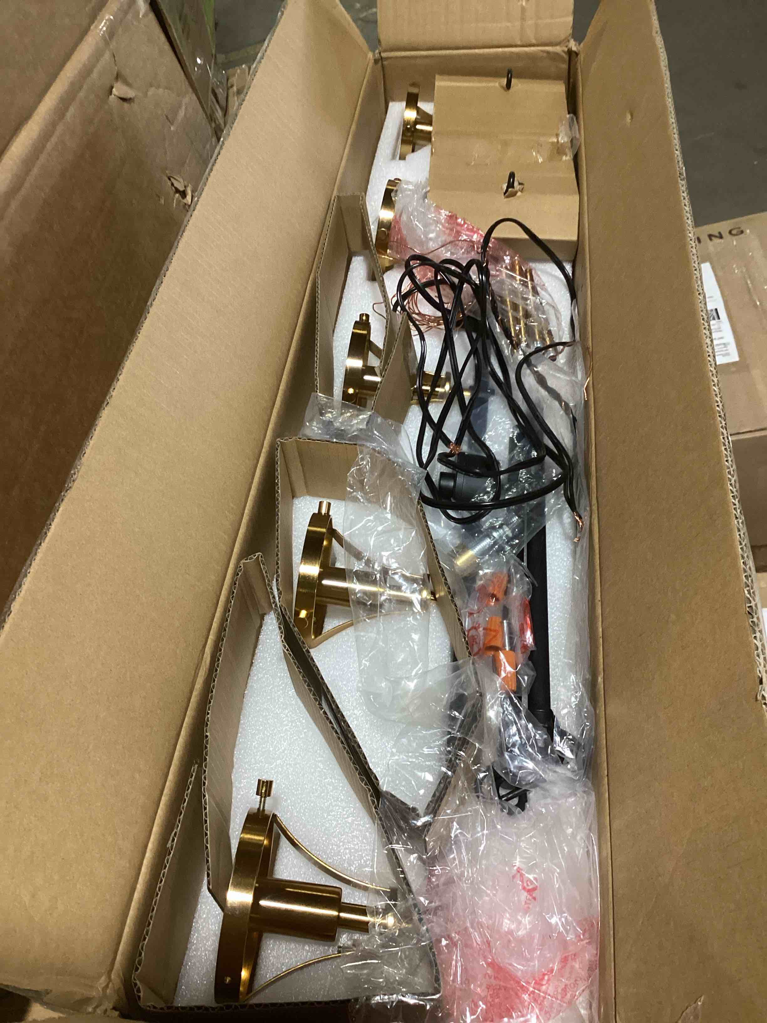https://s3.amazonaws.com/lotting-images-prod/bidfta/GRN5611290_1712168603568.jpeg
