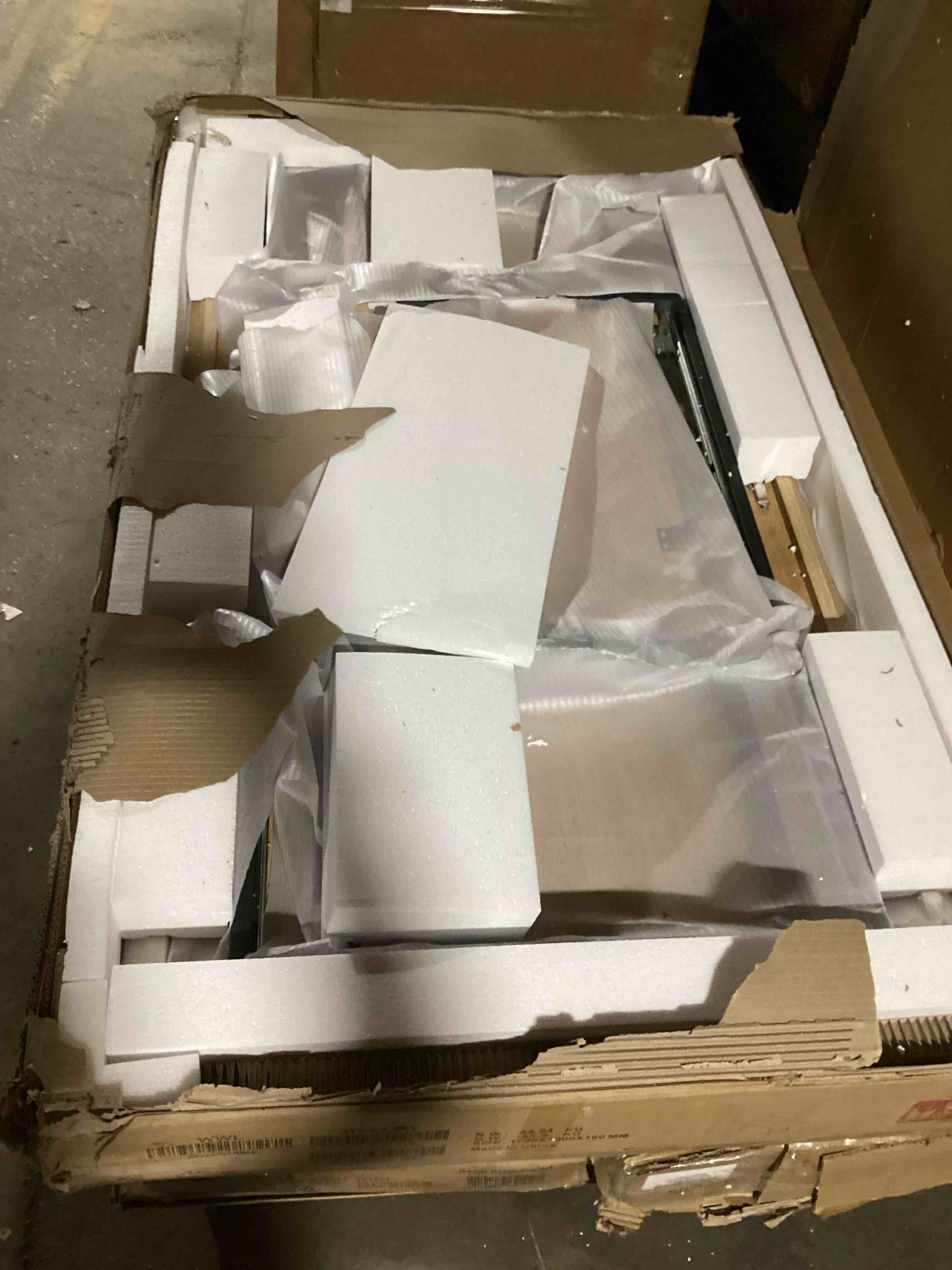 https://s3.amazonaws.com/lotting-images-prod/bidfta/GRN5611465_1712597331720.jpeg