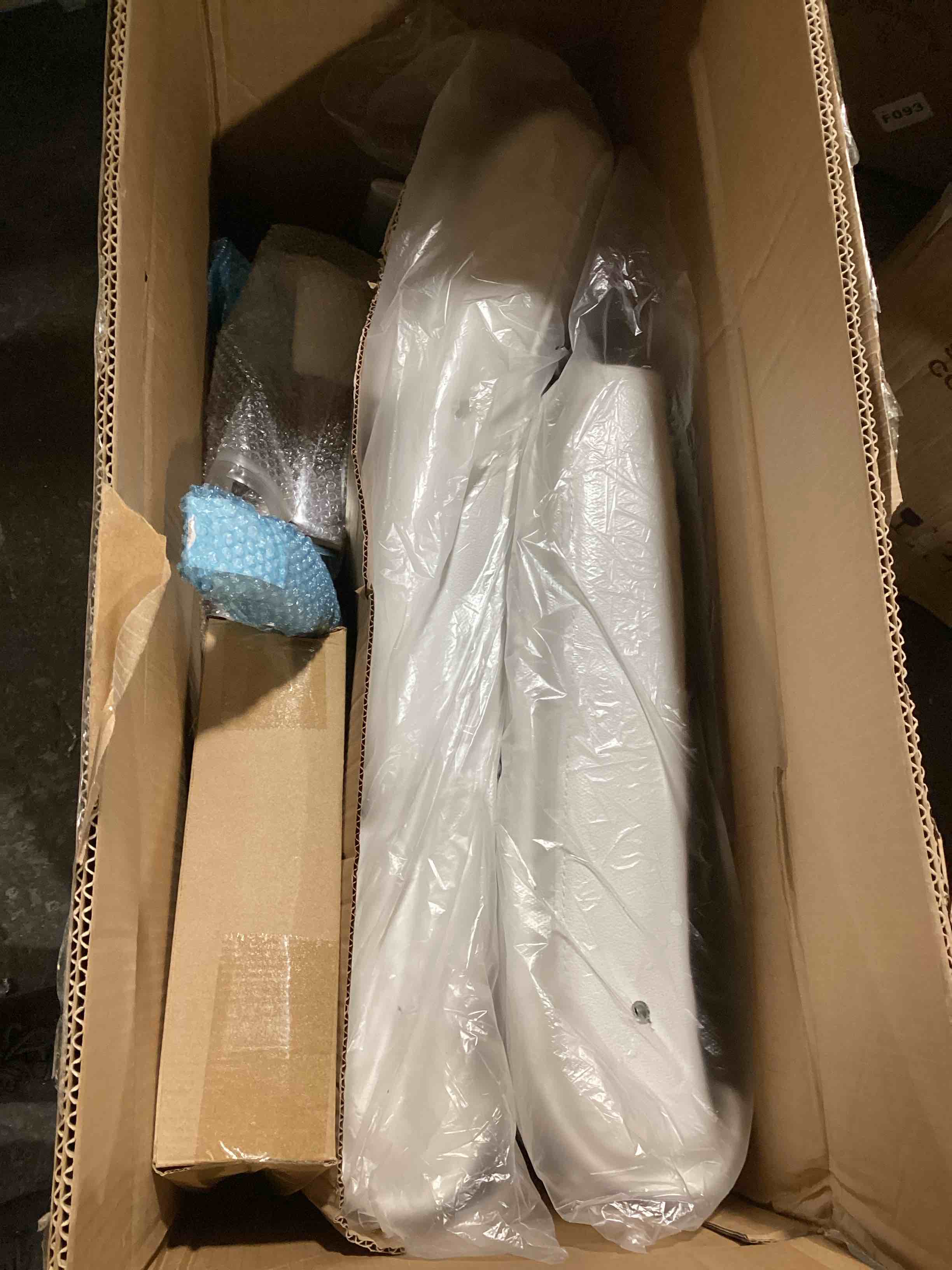 https://s3.amazonaws.com/lotting-images-prod/bidfta/GRN5613182_1703612613039.jpeg