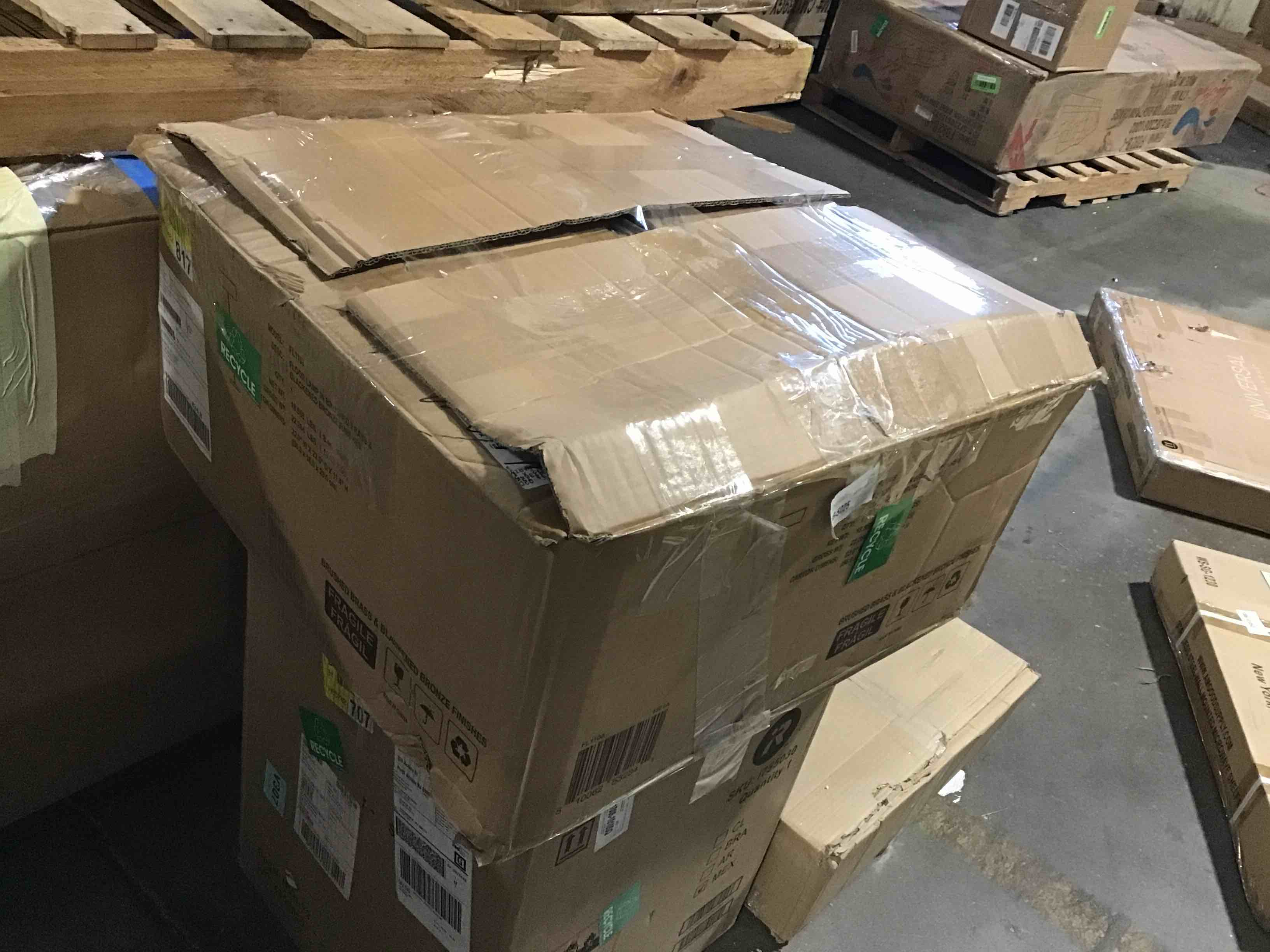 https://s3.amazonaws.com/lotting-images-prod/bidfta/GRN5615042_1702409811976.jpeg