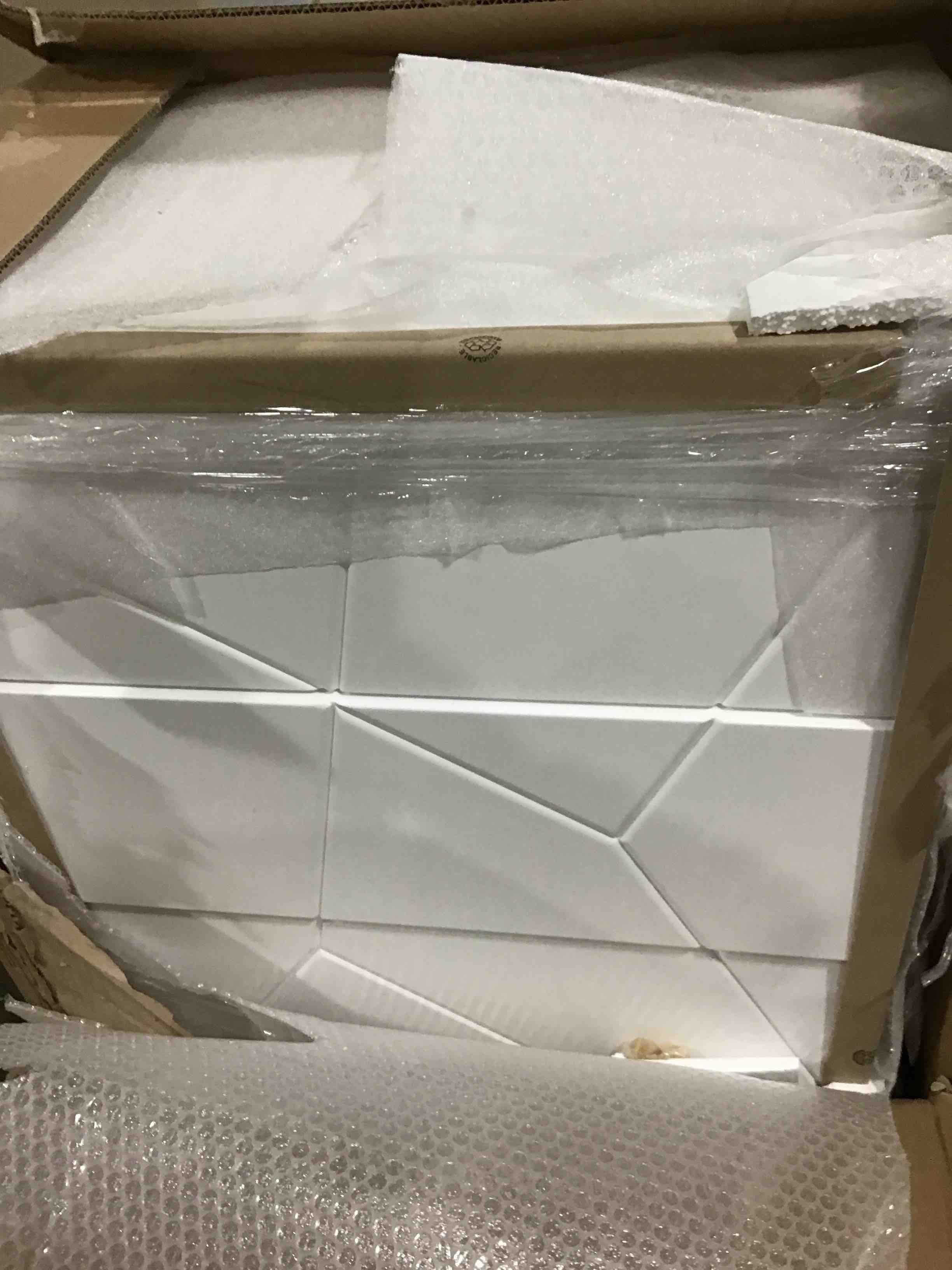 https://s3.amazonaws.com/lotting-images-prod/bidfta/GRN5617135_1703080784509.jpeg