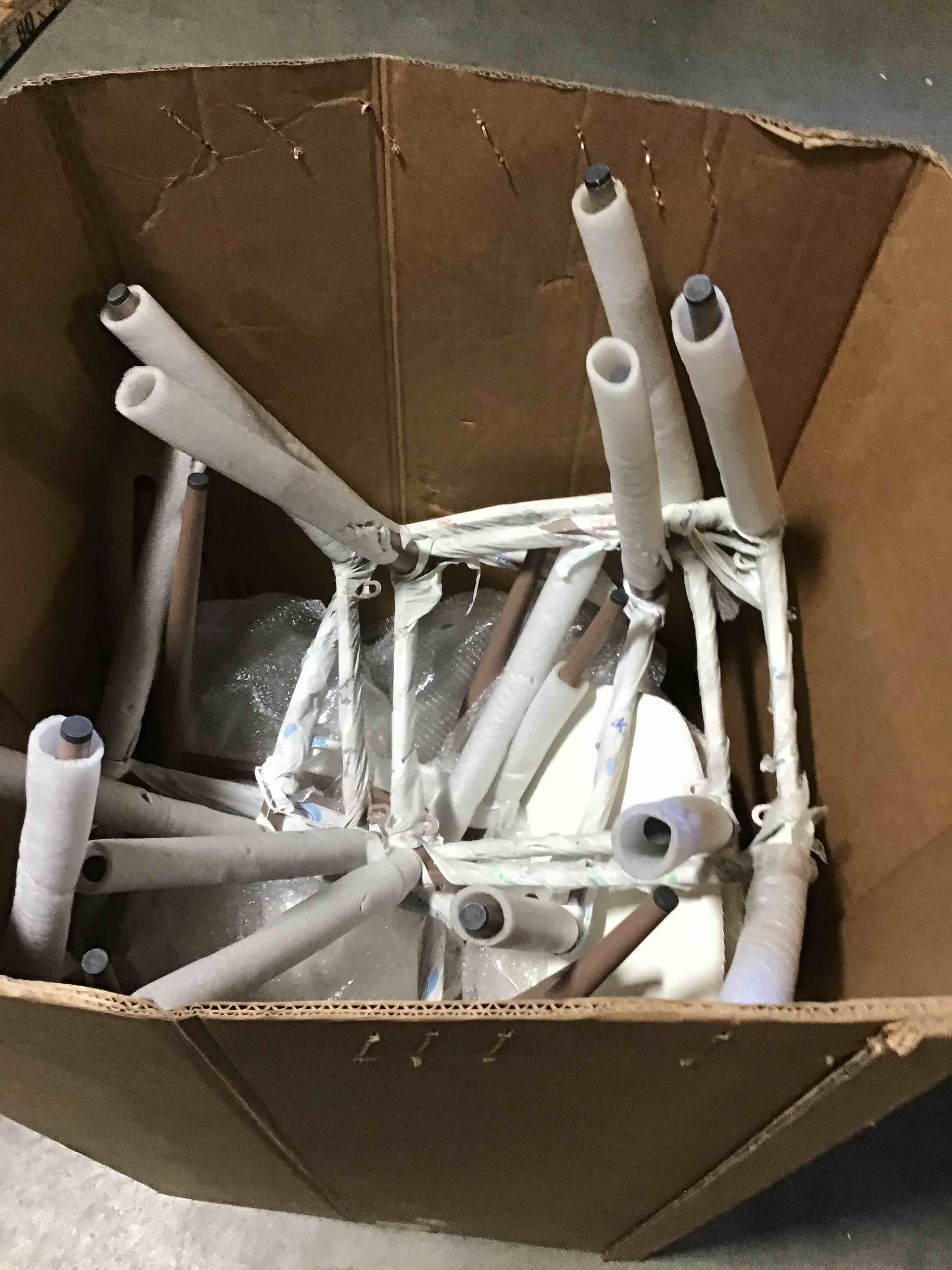 https://s3.amazonaws.com/lotting-images-prod/bidfta/GRN5623650_1704393282754.jpeg
