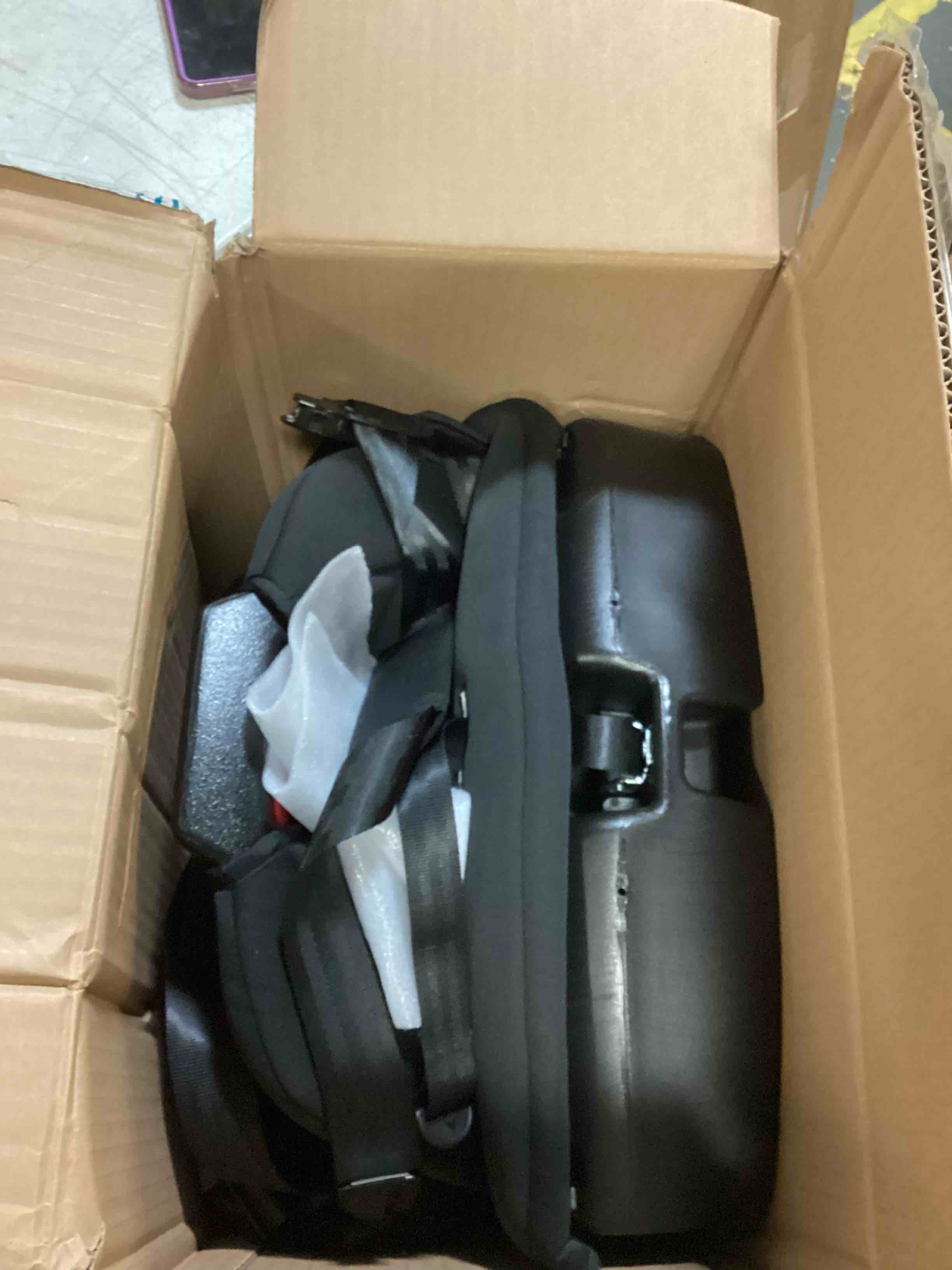 https://s3.amazonaws.com/lotting-images-prod/bidfta/GRN5624020_1702304264698.jpeg